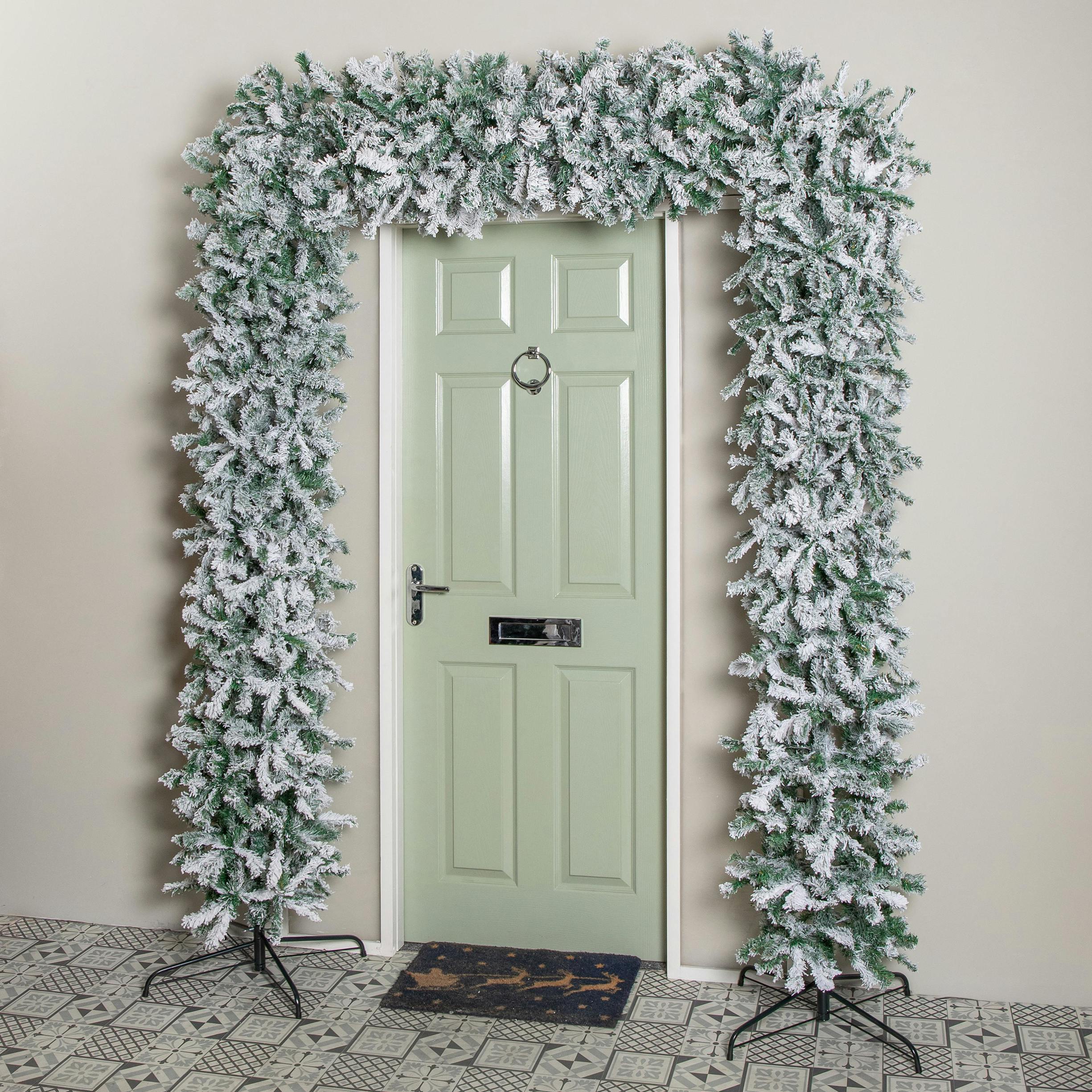 Single Door Snow Flocked Christmas Tree Flat Top Arch With 2000 Tips 8Ft Green Samuel Alexander - Image 5