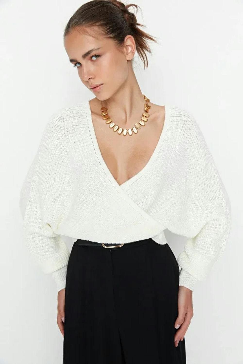 Hoxton Gal White Wrap Knit Sweater - M