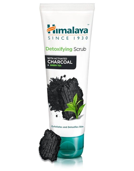 Himalaya Detoxifying Charcoal Face Scrub with Activated Charcoal and Green Tea- 75 ml - Image 4