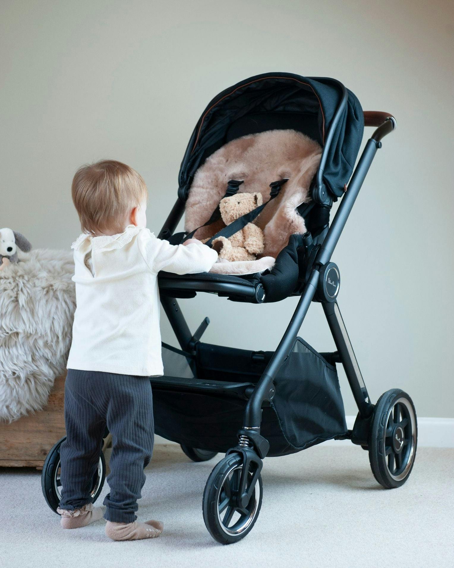 Naturally Sheepskins Baby Sheepskin Snuggly Pram Liner - Chocolate