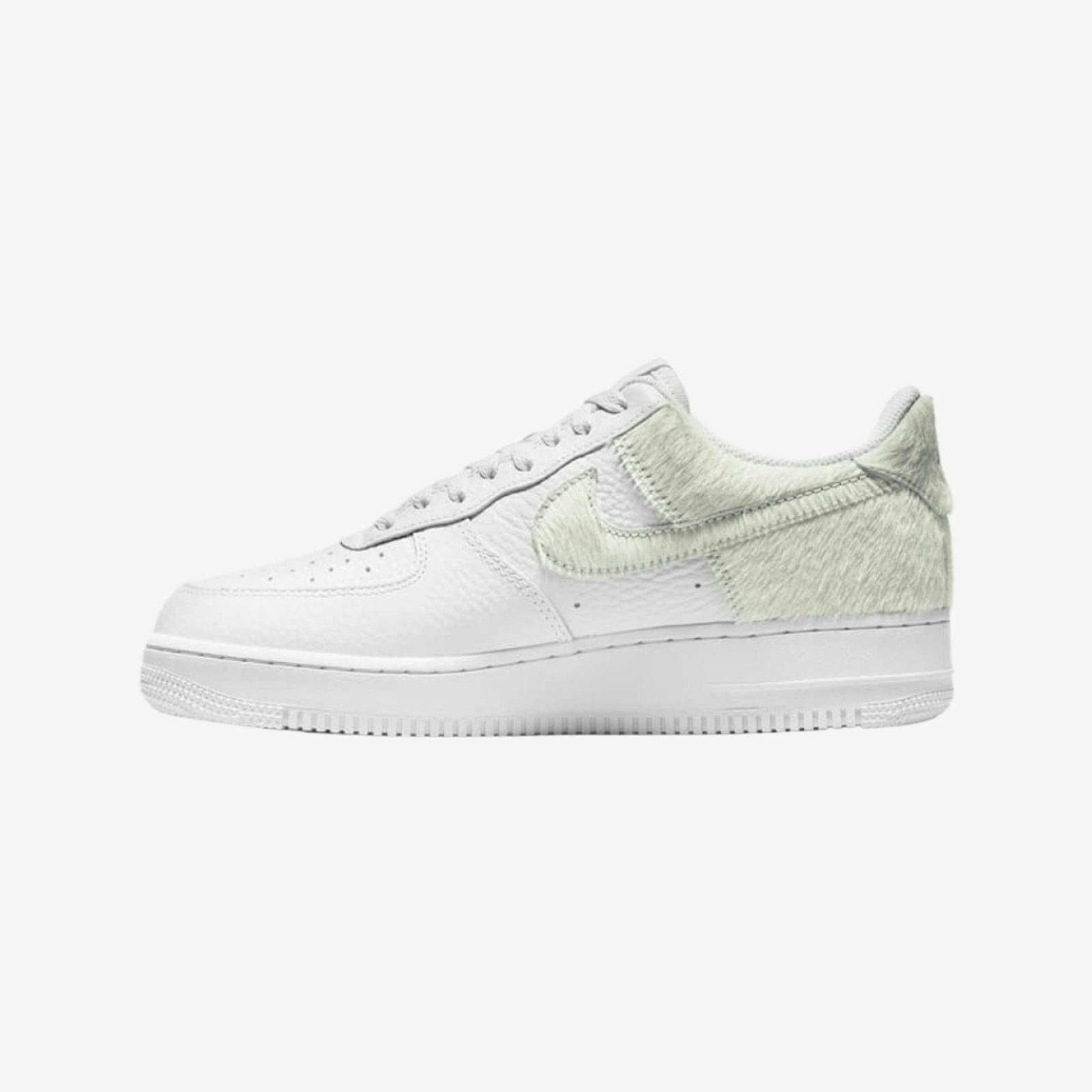 Nike Men's White Dm9088-001 Sneakers In - Uk 7.5