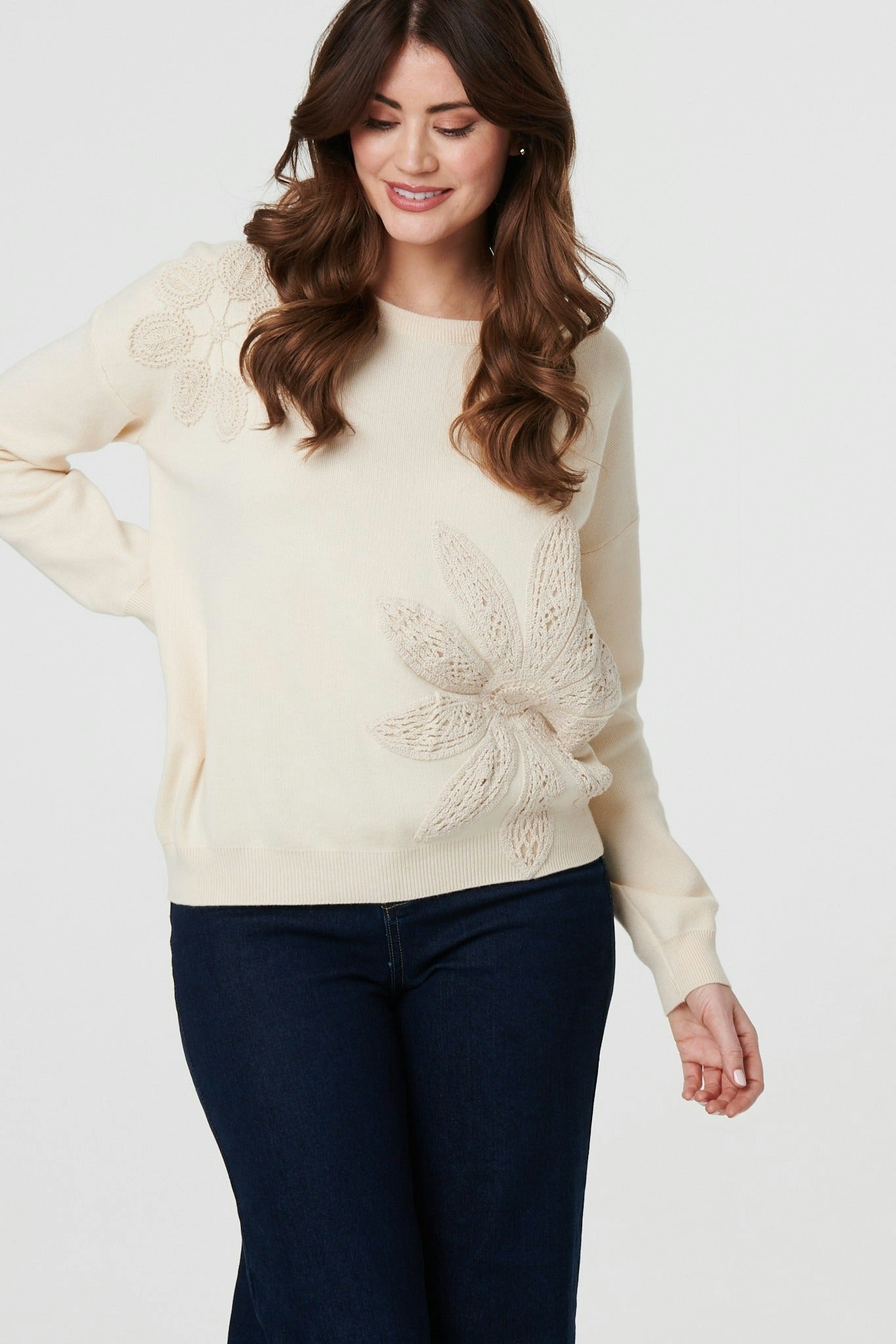 Izabel London Ivory Floral Embroidered Drop Shoulder Jumper - L