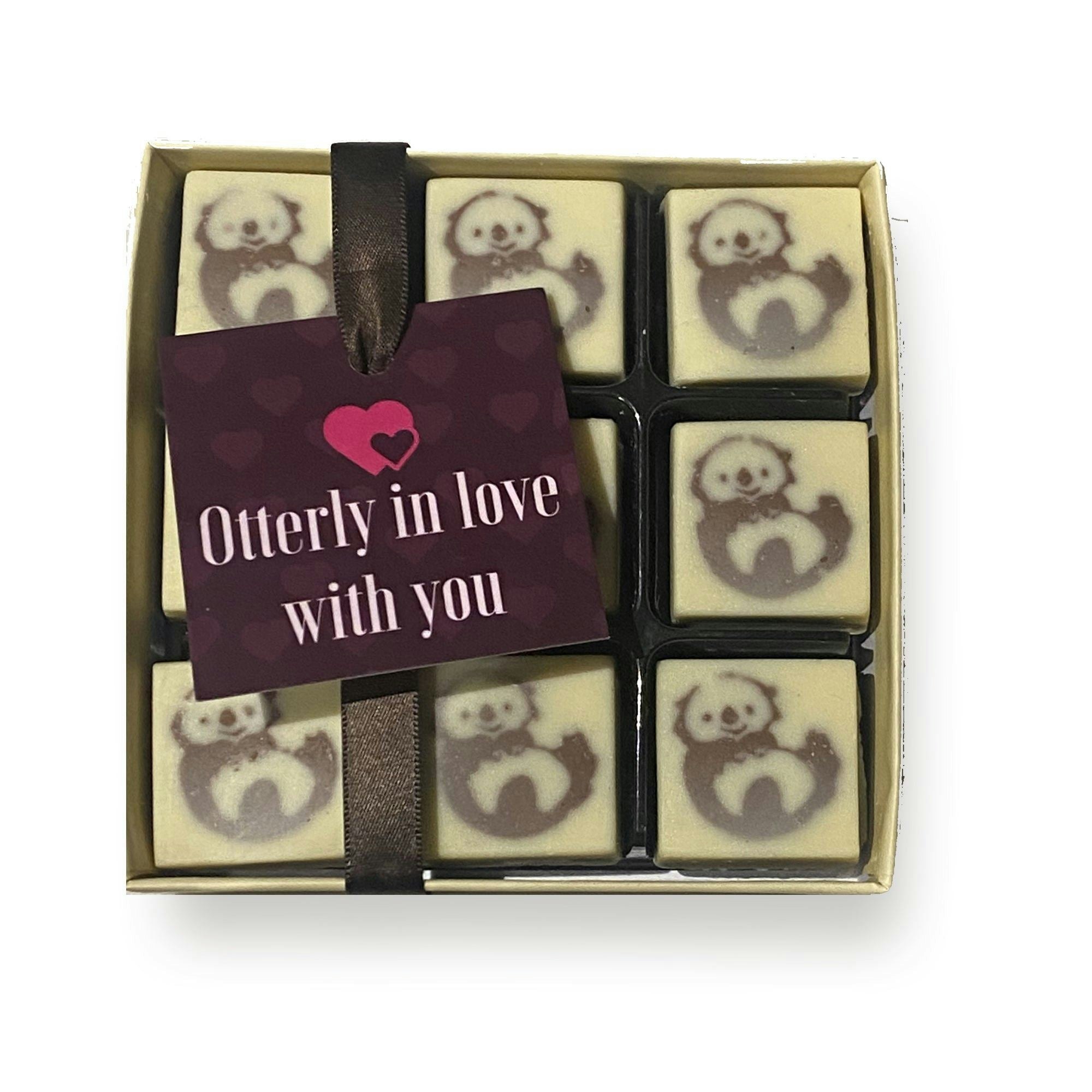 Choc On Choc Dark/White Otterly In Love With You Chocolates