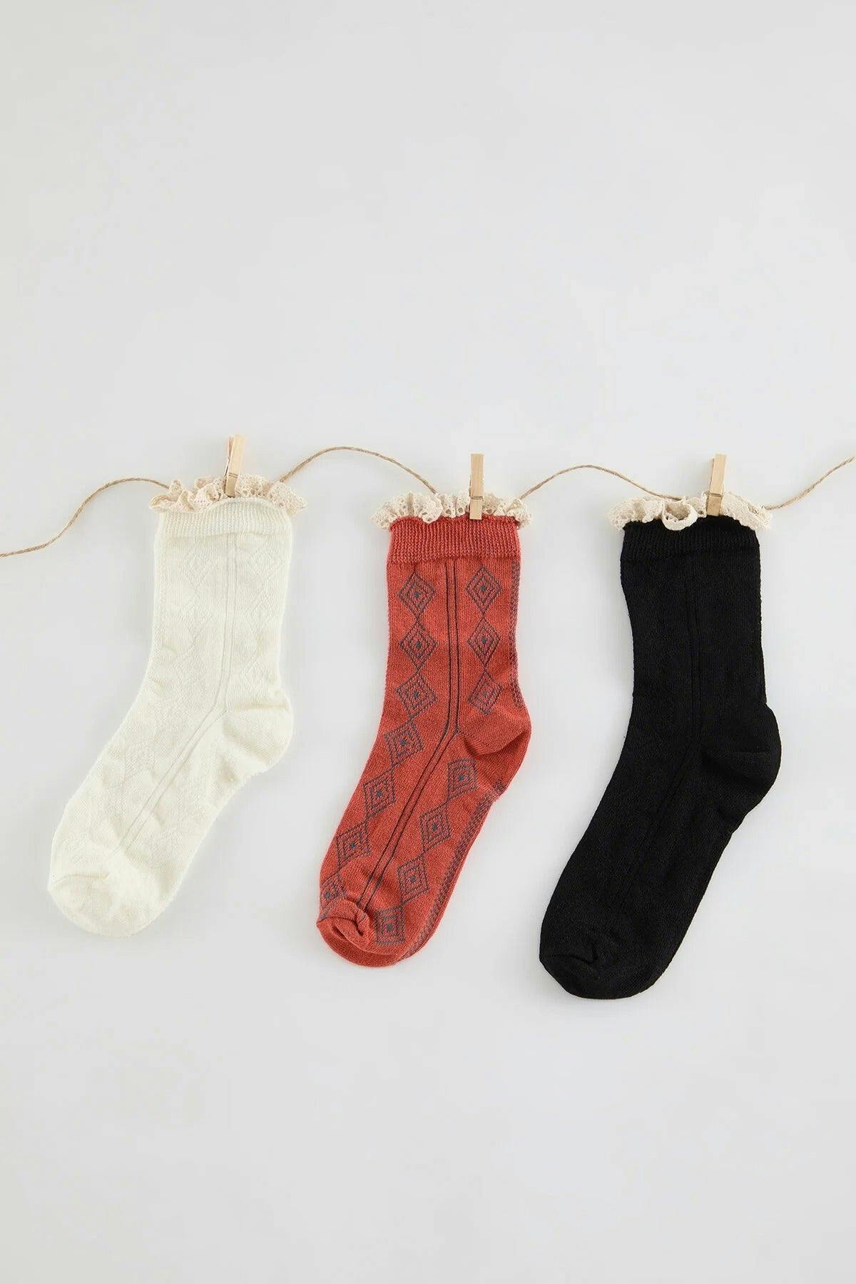 Wovcor 3-Pack Cotton Jacquard Lace Knit Socks - Multi - One Size