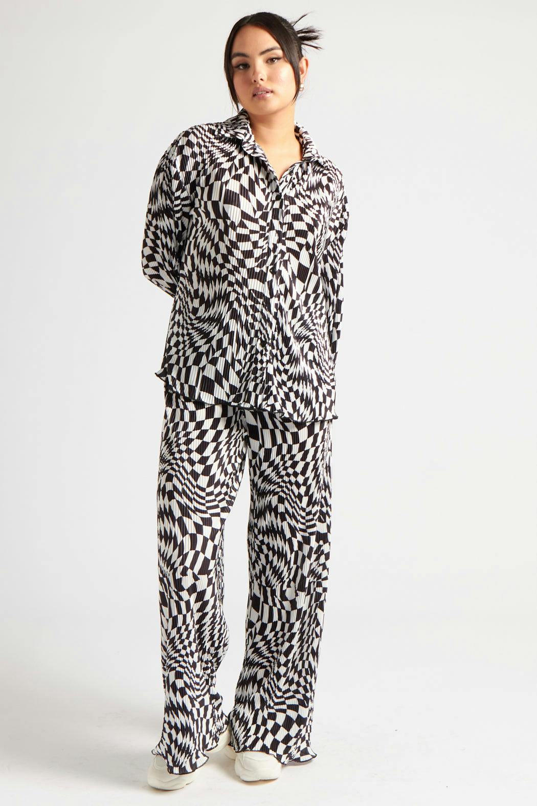 Urban Bliss Geometric Plisse Wide Leg Trouser - 8