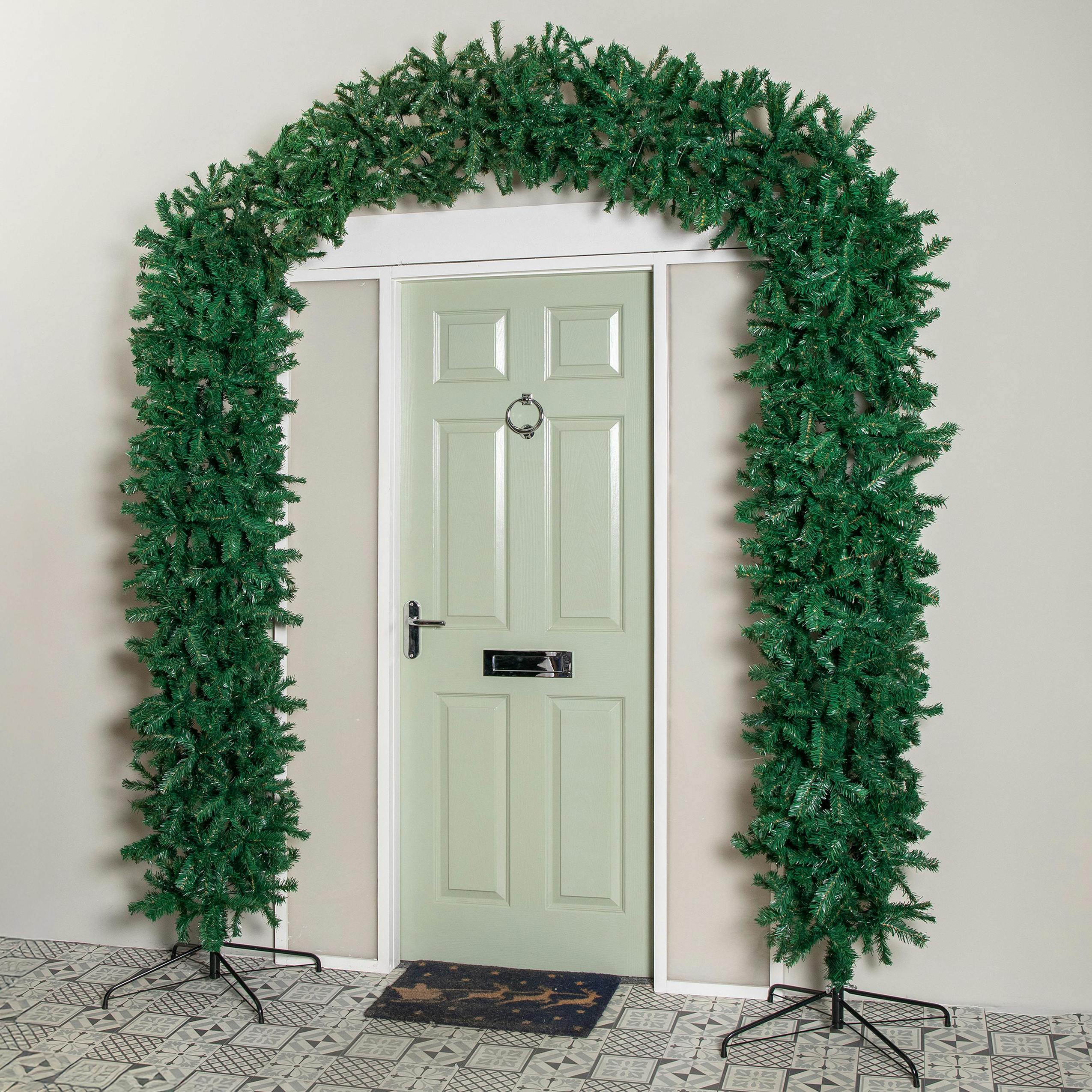 Samuel Alexander Double Door Plain Green Christmas Tree Arch With 2000 Tips 8Ft - Image 6