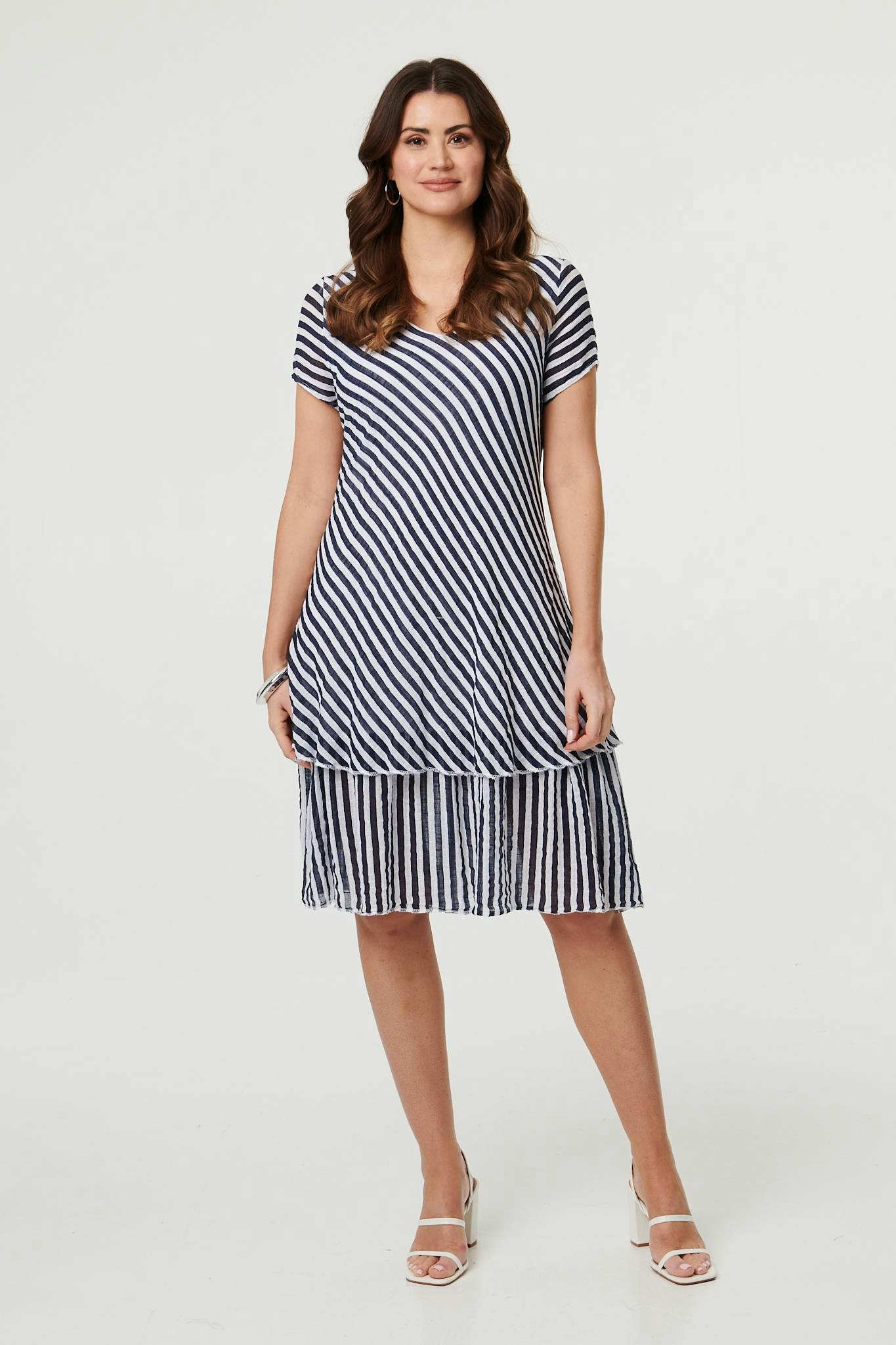 Izabel London Striped Layered Knee Length Dress - 10 - Navy