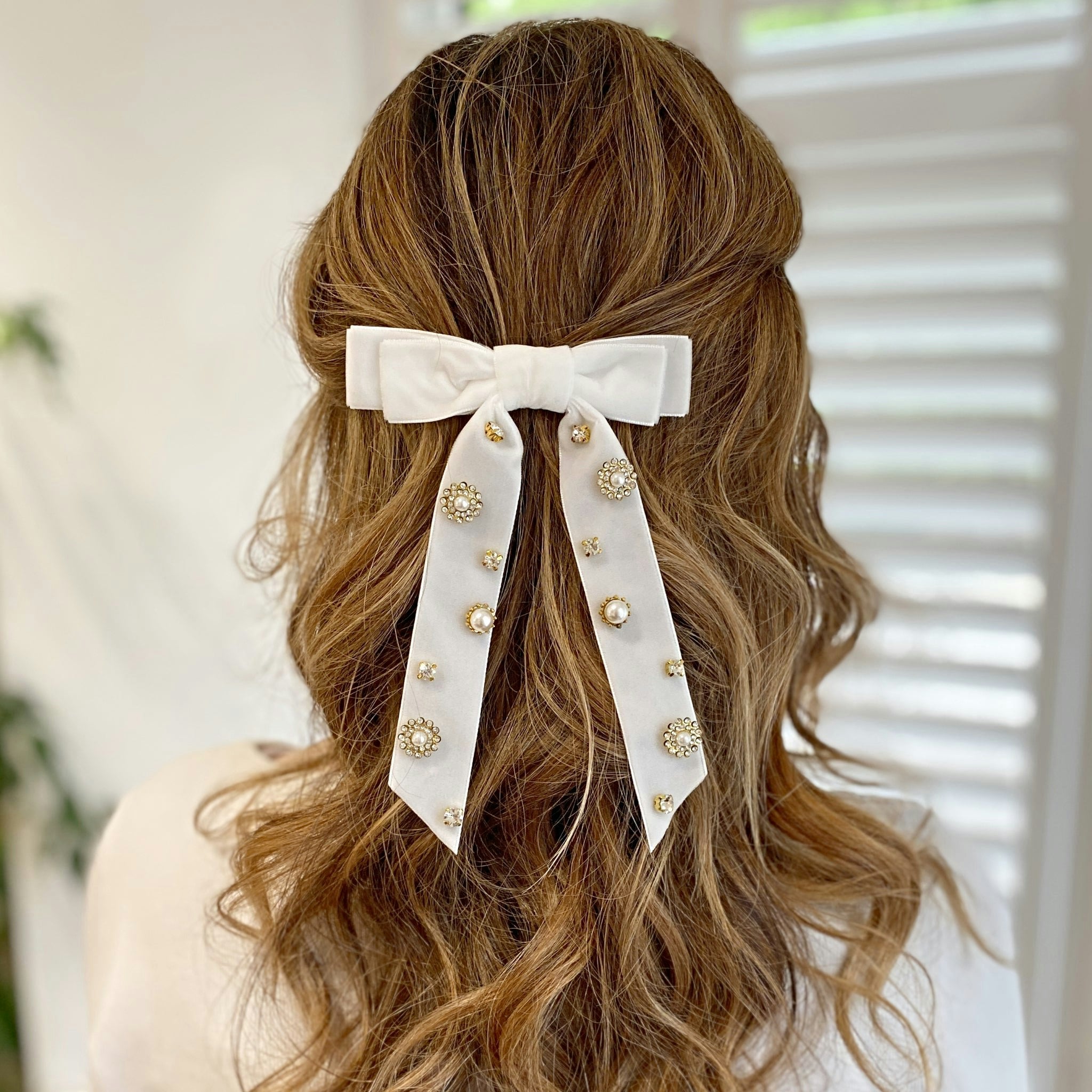 Queenmee Accessories White Velvet Bow Hair Clip In With Jewels