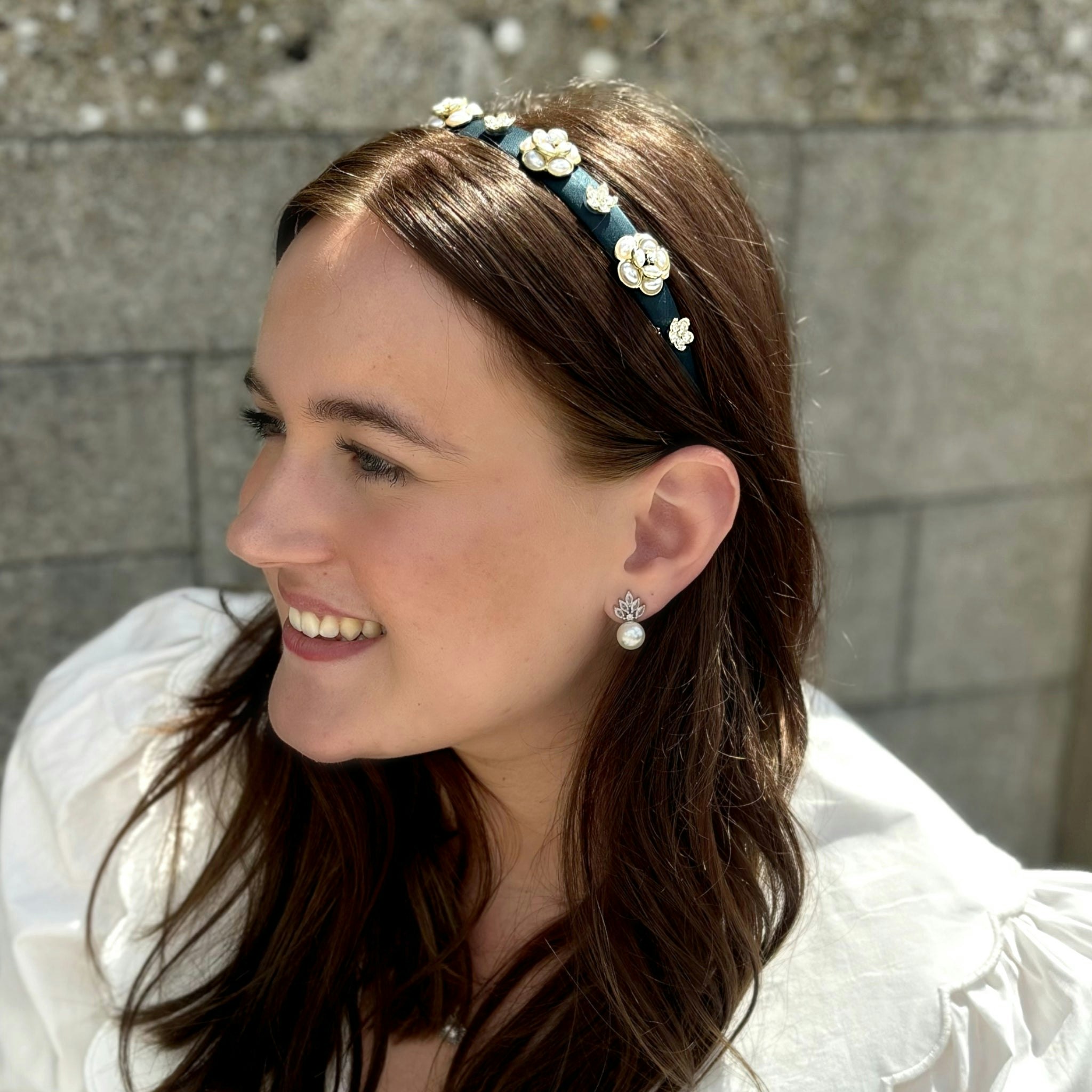 Queenmee Accessories Dark/Green Pearl Flower Slim Headband