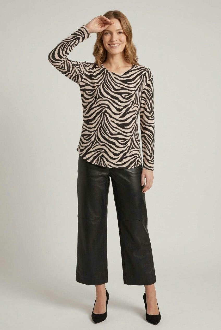 Izabel London Black Animal Print Drop Shoulder Curve Hem Top - 14