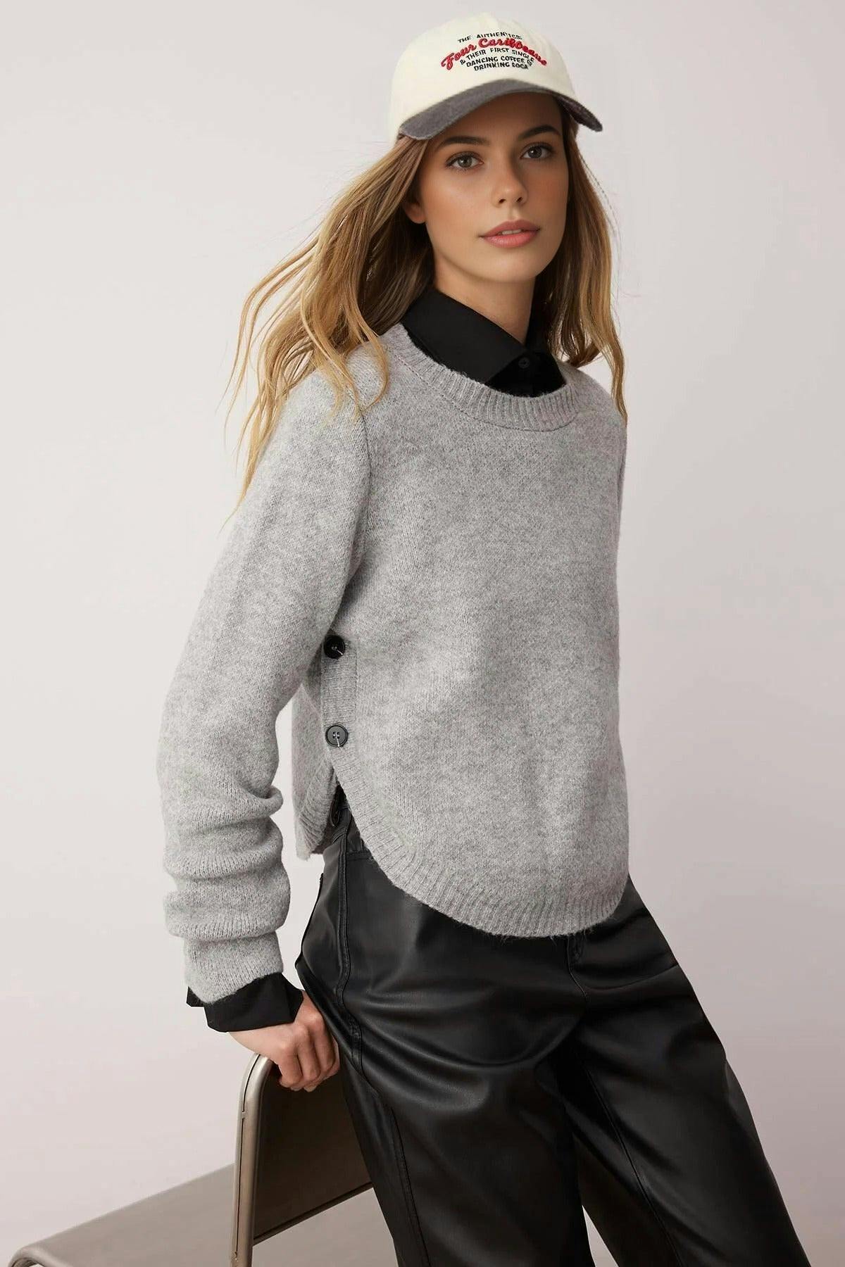 Wovcor Grey Soft Textured Knit Sweater With Button Detail - M
