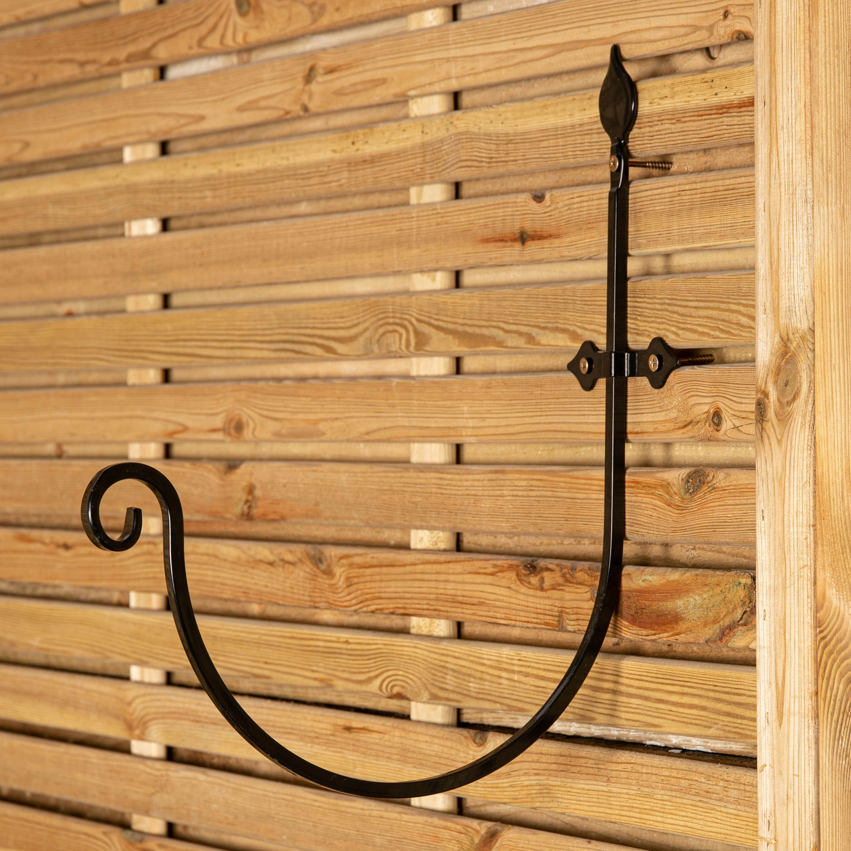 Samuel Alexander Black Heavy Duty Handcrafted Metal 38Cm Wall Bracket Hook For Garden Hanging Basket Bird Feeder - Pots & Planters