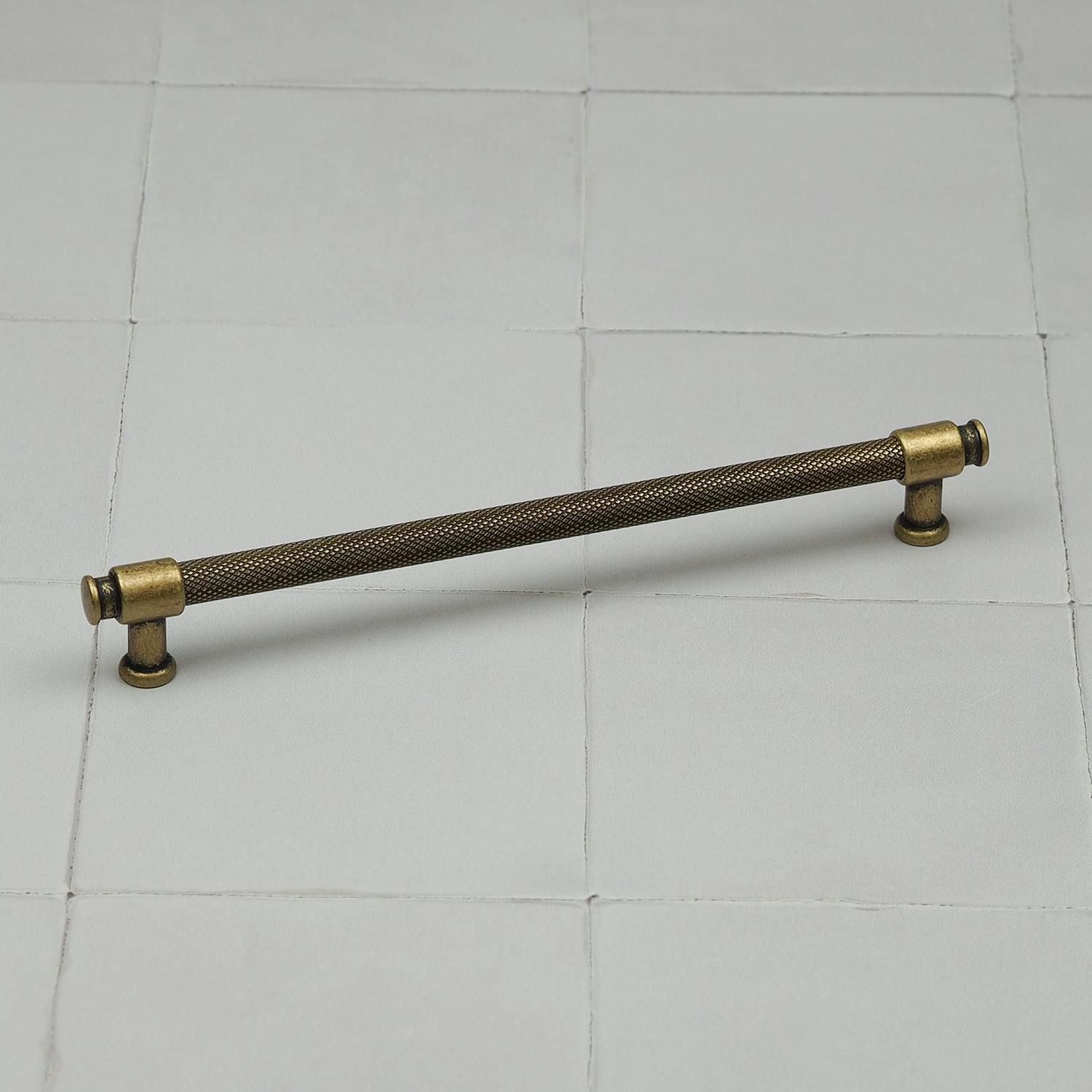 Rackhams Antique Brass Knurled Pulls - 192Mm Handle