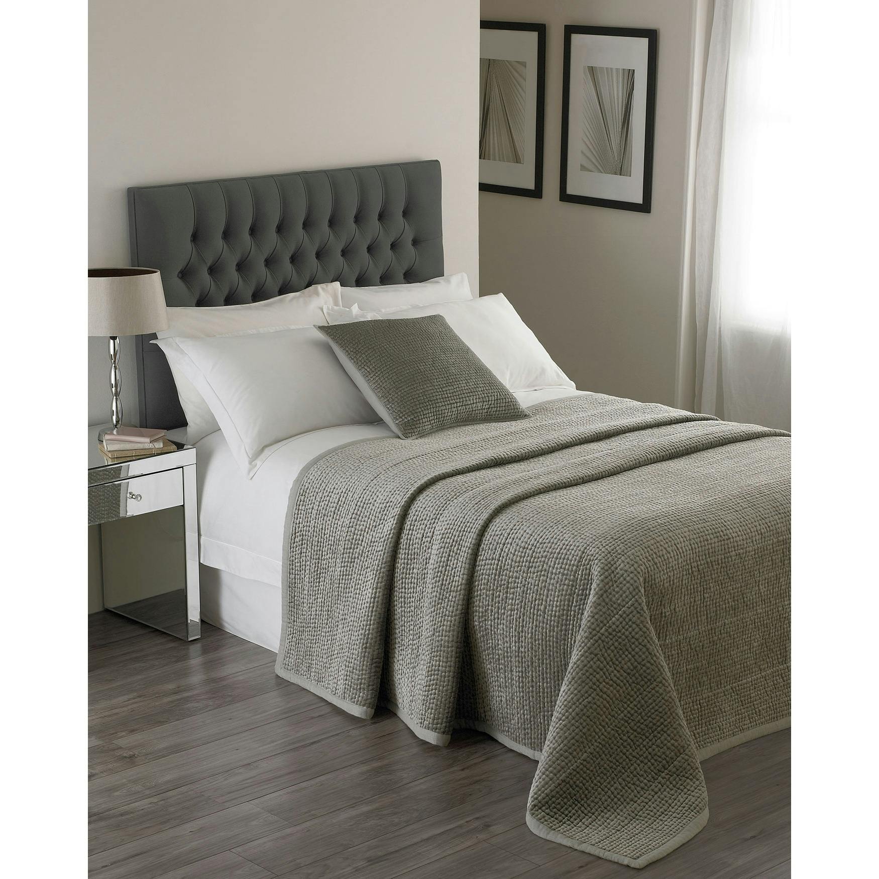 Riva Home Silver Brooklands Bedspread - 240X250cm - 55% Viscose/45% Cotton