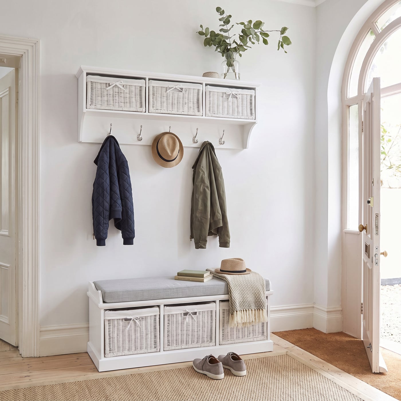 Statement Furniture Tetbury Hallway Bench and Hanging Shelf Set - White - Pine/Wicker - Image 2