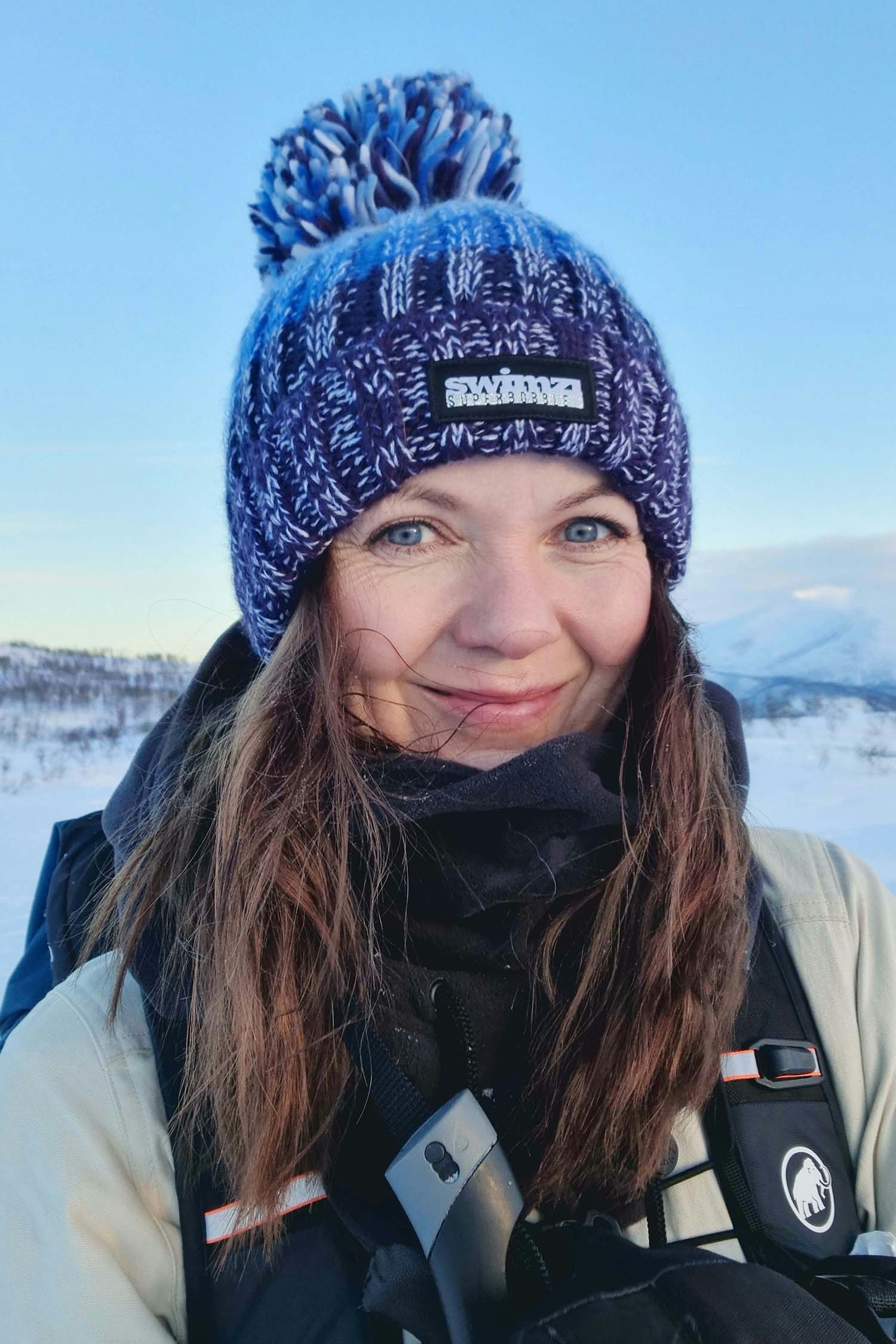 Superbobble Unisex Blue Gradient Rib Hat