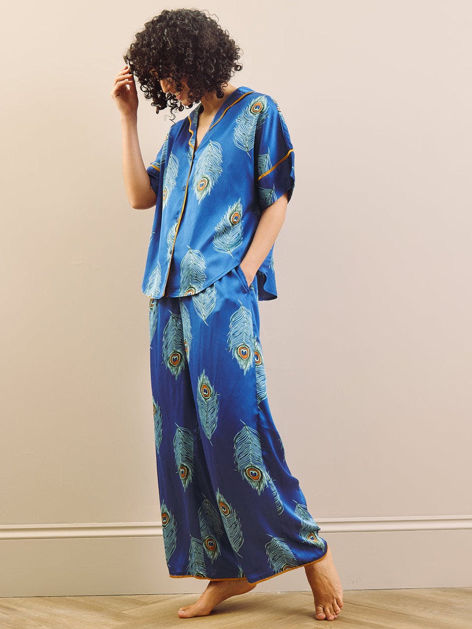 Their Nibs Women's Blue Satin Oversize Pyjamas Navy Peacock Feather - Xxl / 20-22