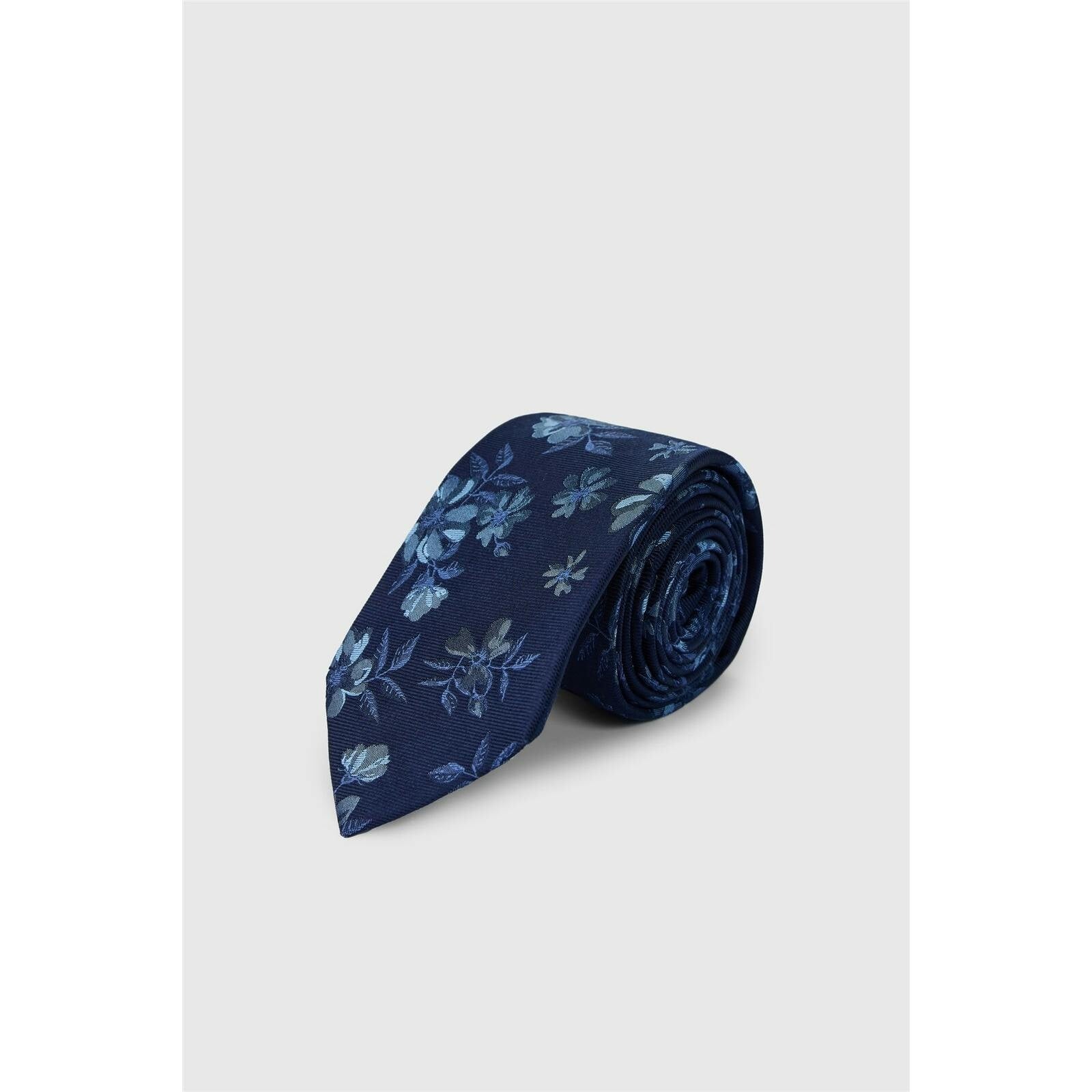 Ted Baker Tailoring Men's Blue Magnolia Floral Silk Tie - Image 3