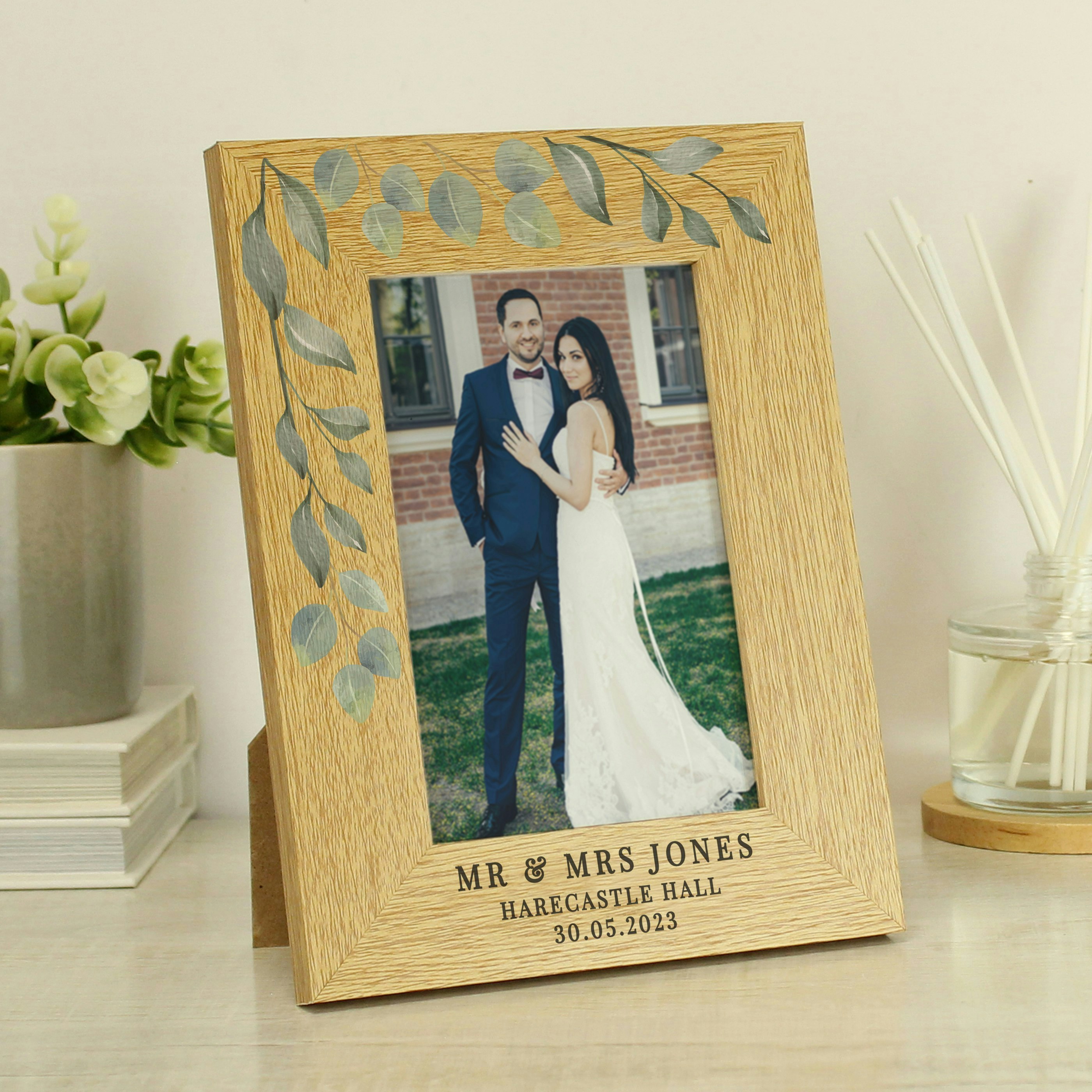 Personalised Memento Company Personalised Botanical 6X4 Wooden Photo Frame