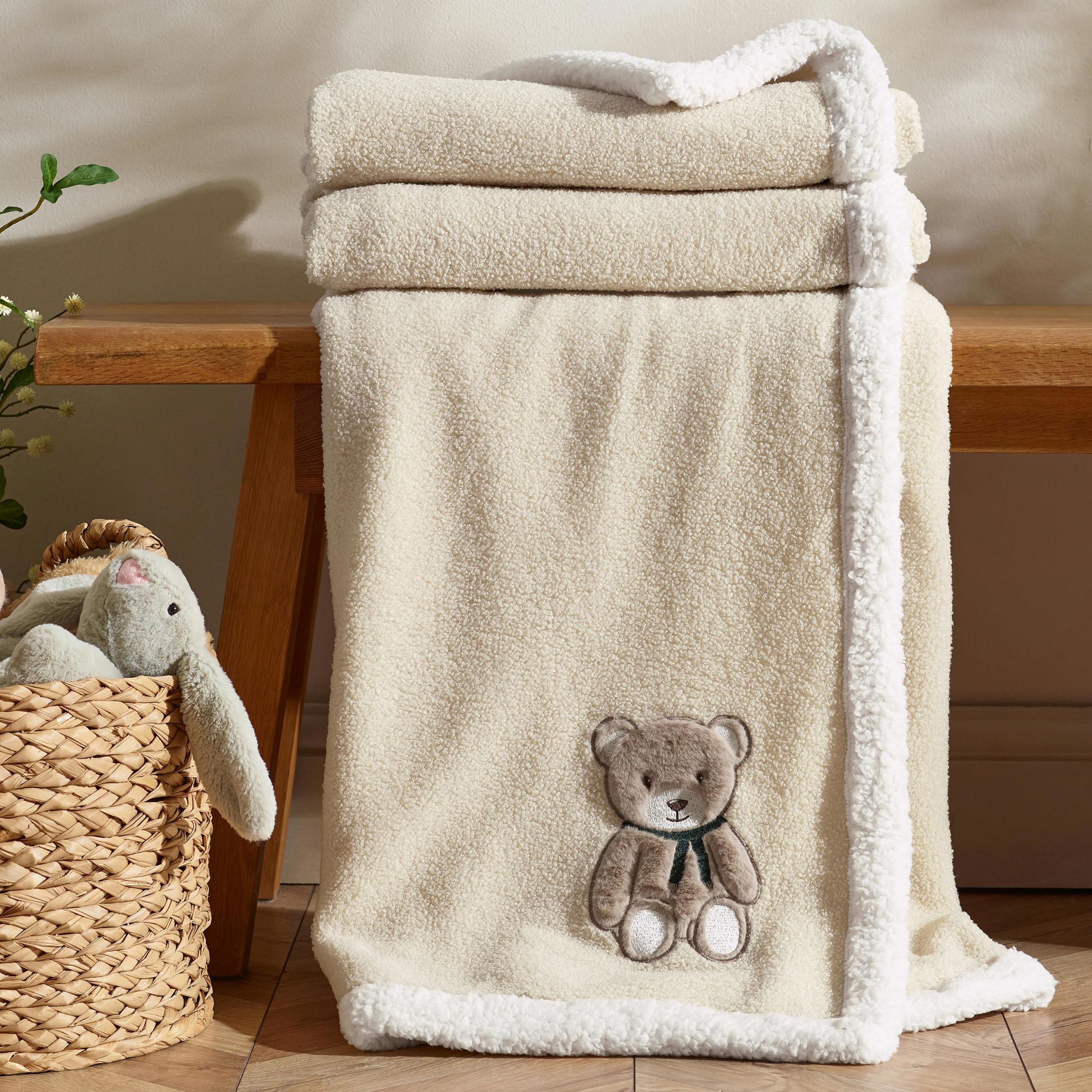 Catherine Lansfield Sherpa Teddy Bear Cosy Fleece Blanket Throw Natural - 130 X 170 Cm - Natural