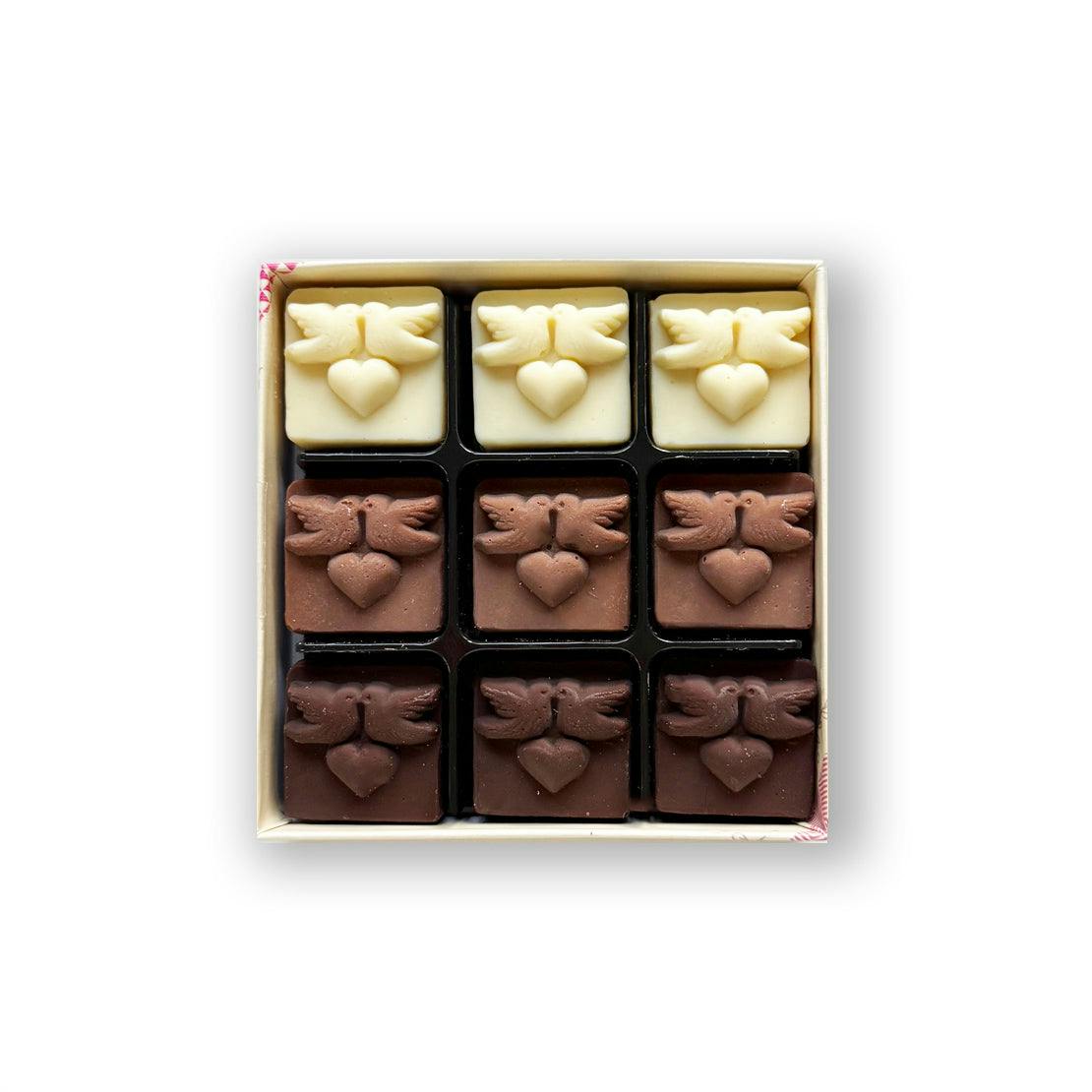 Choc On Choc White/Dark Assorted Chocolate Lovebirds