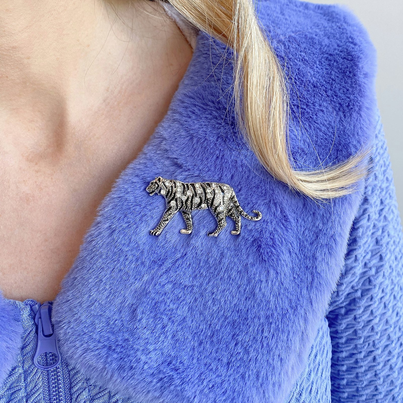 Queenmee Accessories Silver Tiger Brooch Brooch