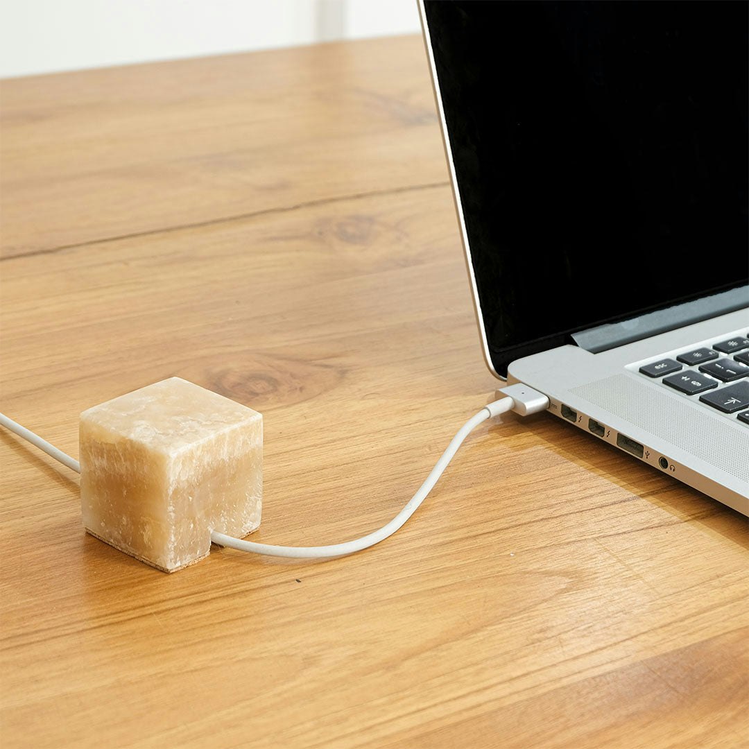 Rackhams Golden/Onyx Marble Cable Holder - 3 Colours