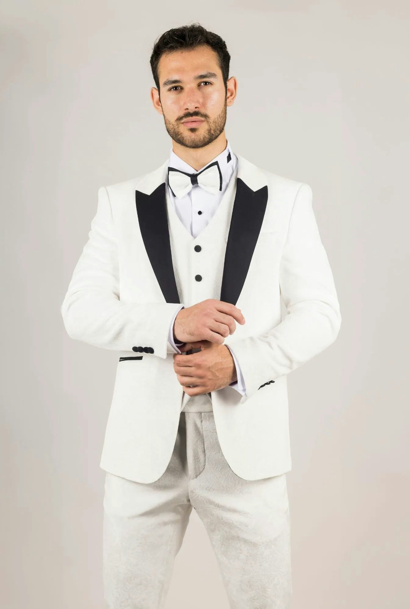 Truclothing Men's White Ak-24 - 3 Piece Velvet Wedding Tuxedo Suit - 36" Jacket 30" Trousers