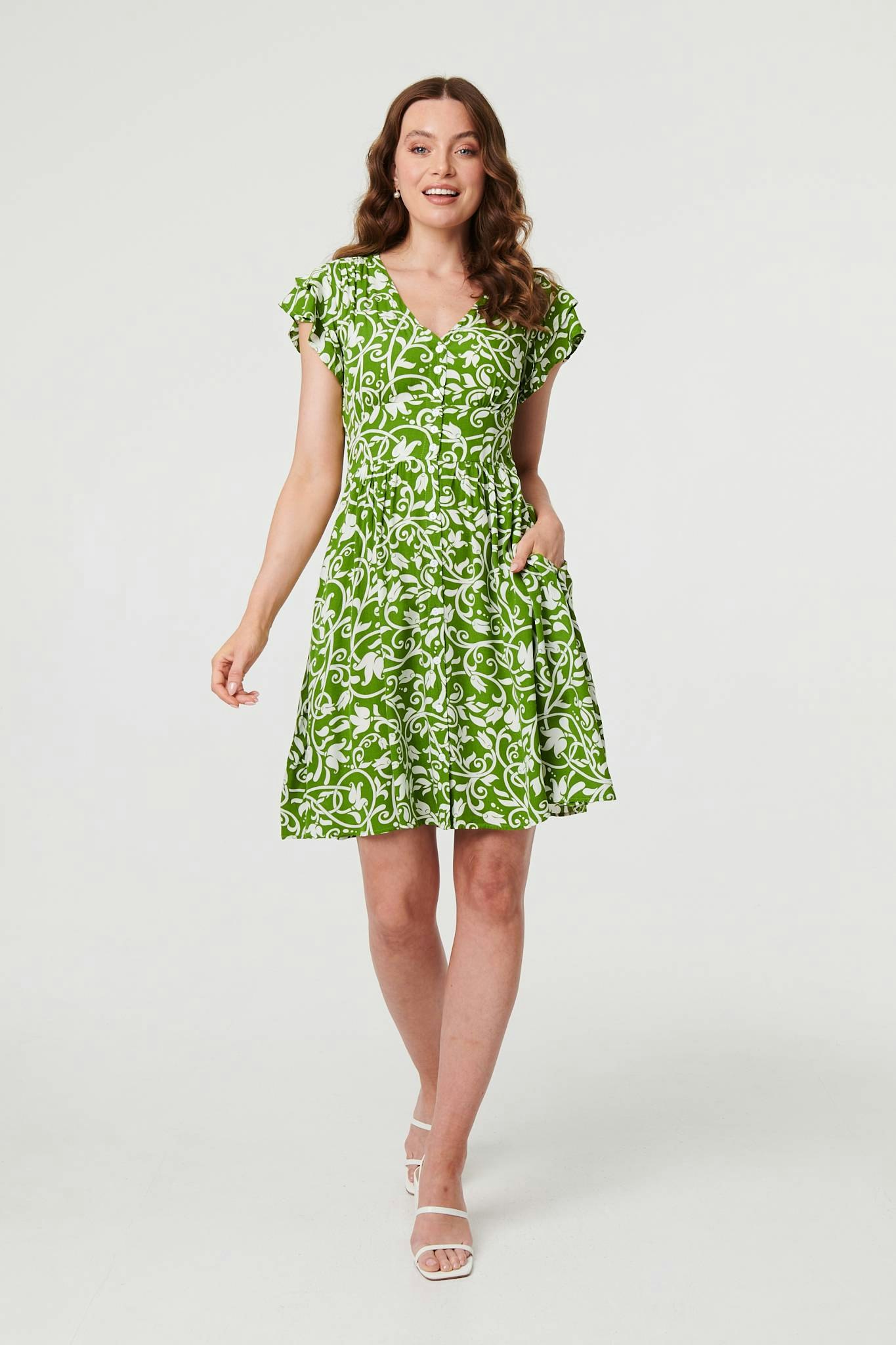 Izabel London Green Printed Cap Sleeve Short Skater Dress - 14