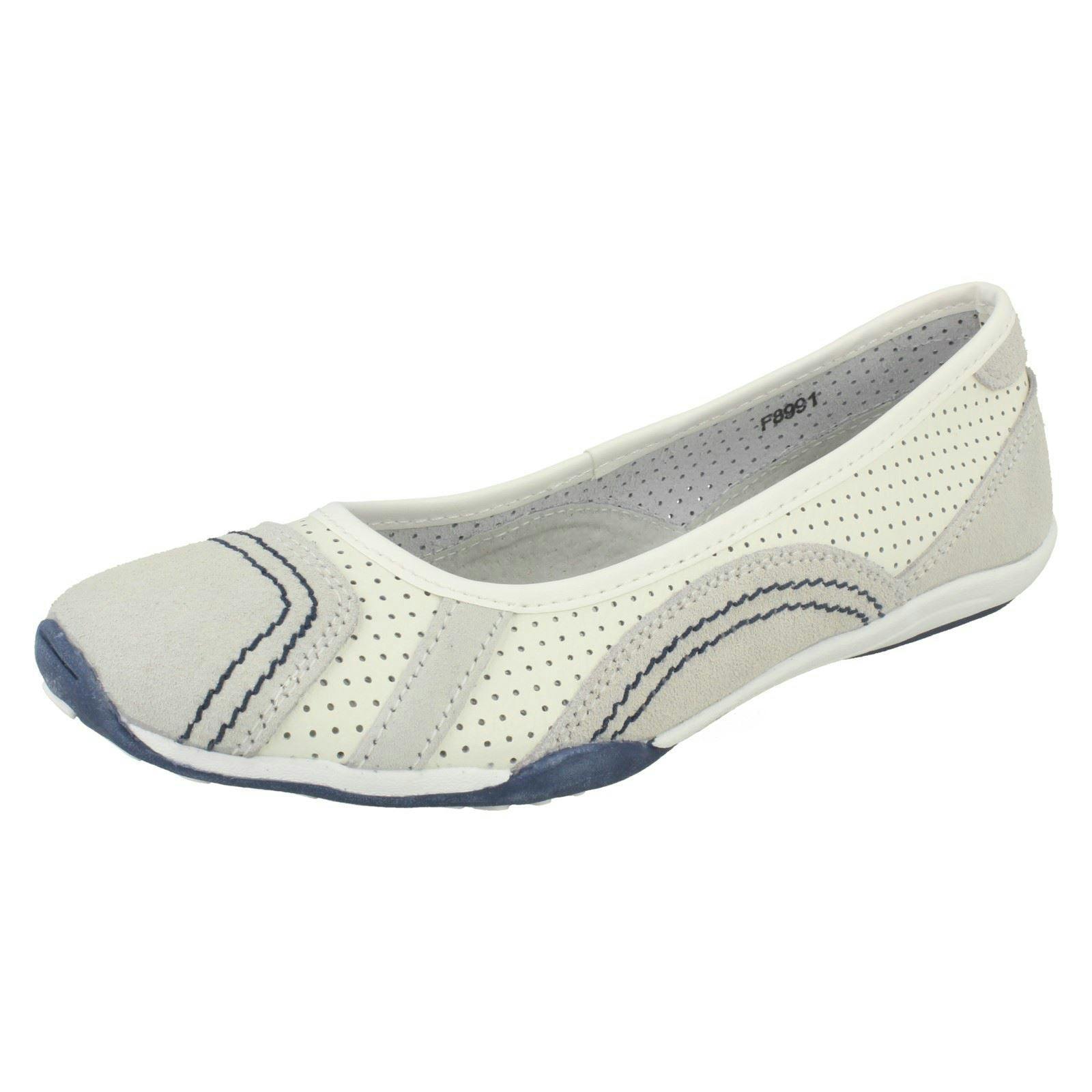 Down To Earth Women's White Flat Ballerina Shoes - /Navy - Uk 7