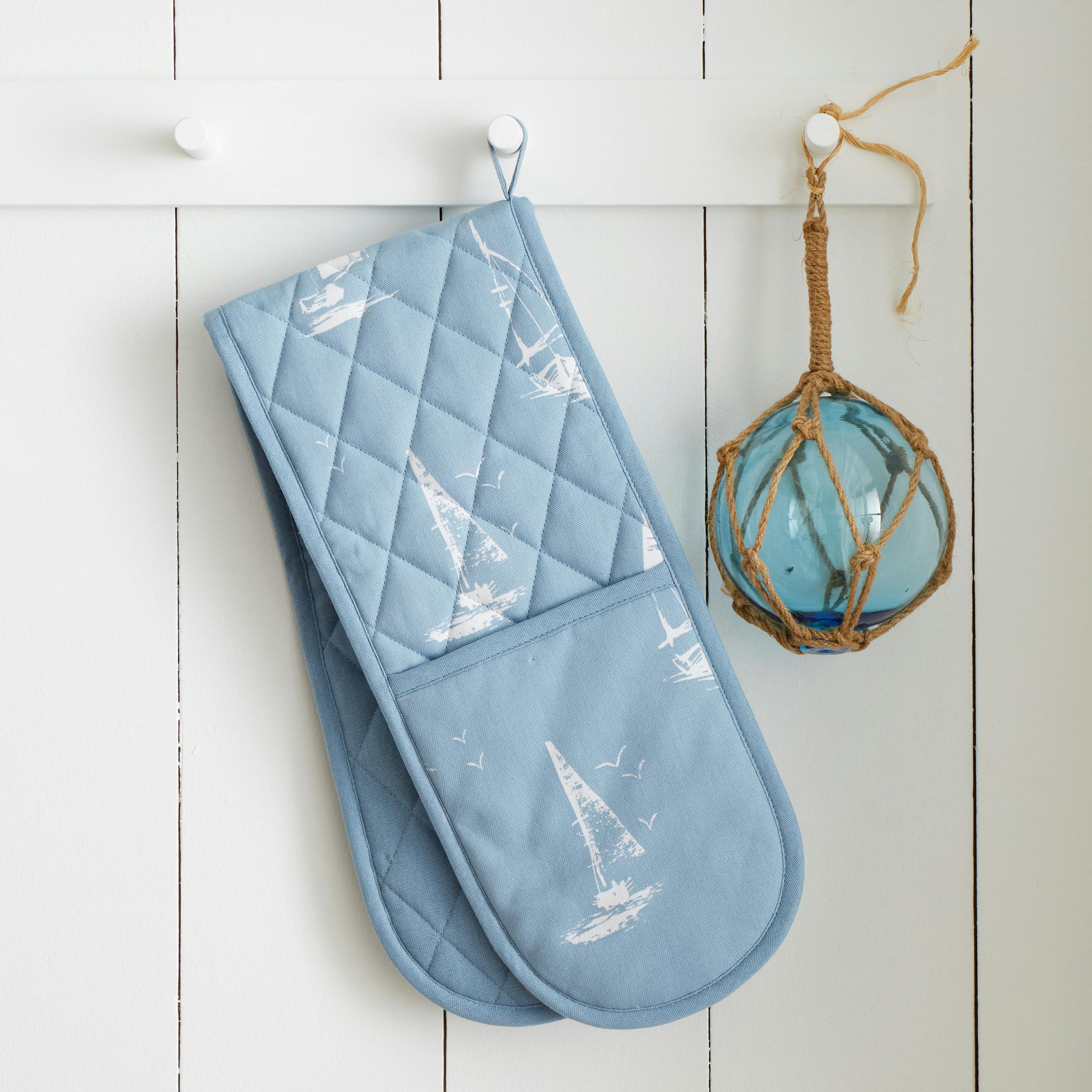 Catherine Lansfield Blue Salcombe Boats Cotton Kitchen Double Oven Glove
