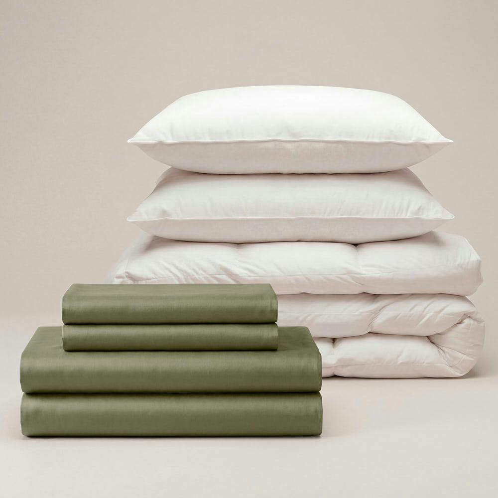Bedable Green Sateen Move-In Bedding Set - King - Standard