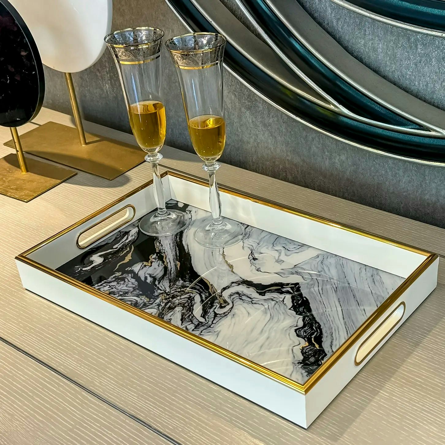 Maison Des Cadeaux White Rectangular Drinks & Candle Tray