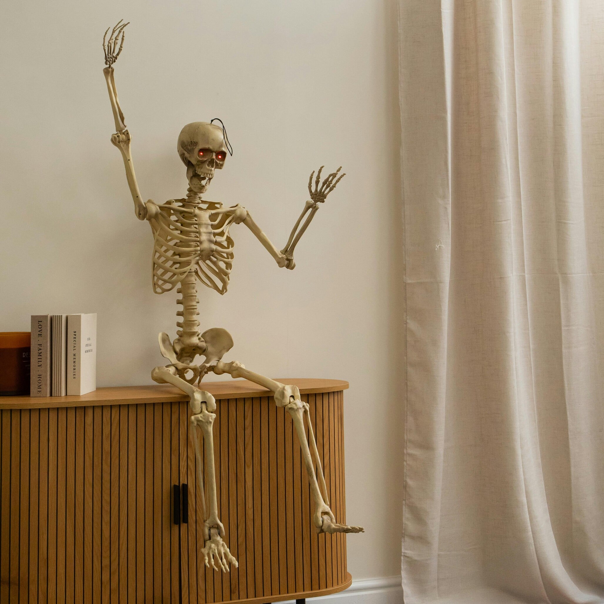 Rackhams White/Red/Black Pack Of 2 5Ft (150Cm) Posable Full Body Halloween Led Skeleton Decoration With Movable Joints And Led Eyes