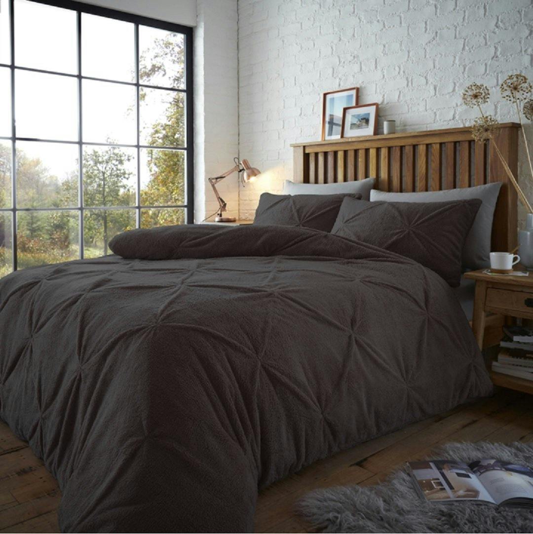 Rackhams Chiswick Pintuck Duvet Cover And Pillowcase Set - Charcoal - Single (135Cm X 200Cm)