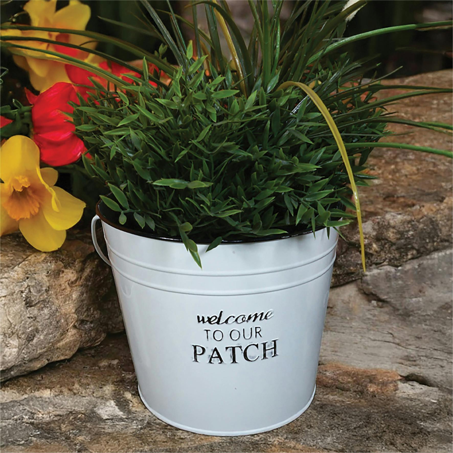 Rackhams White Vintage Metal "Welcome To Our Patch Pale Planter With Handle