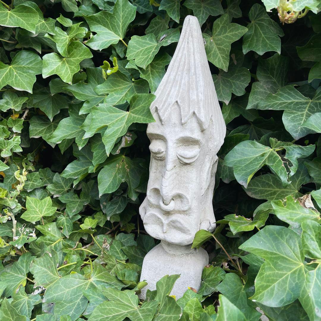 Rackhams Medium Sized Easter Island Moai Pierced Tiki Head