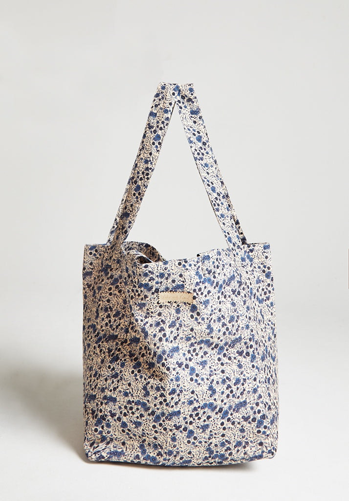 Lily And Lionel Blue Tara Aster Print Tote Bag In