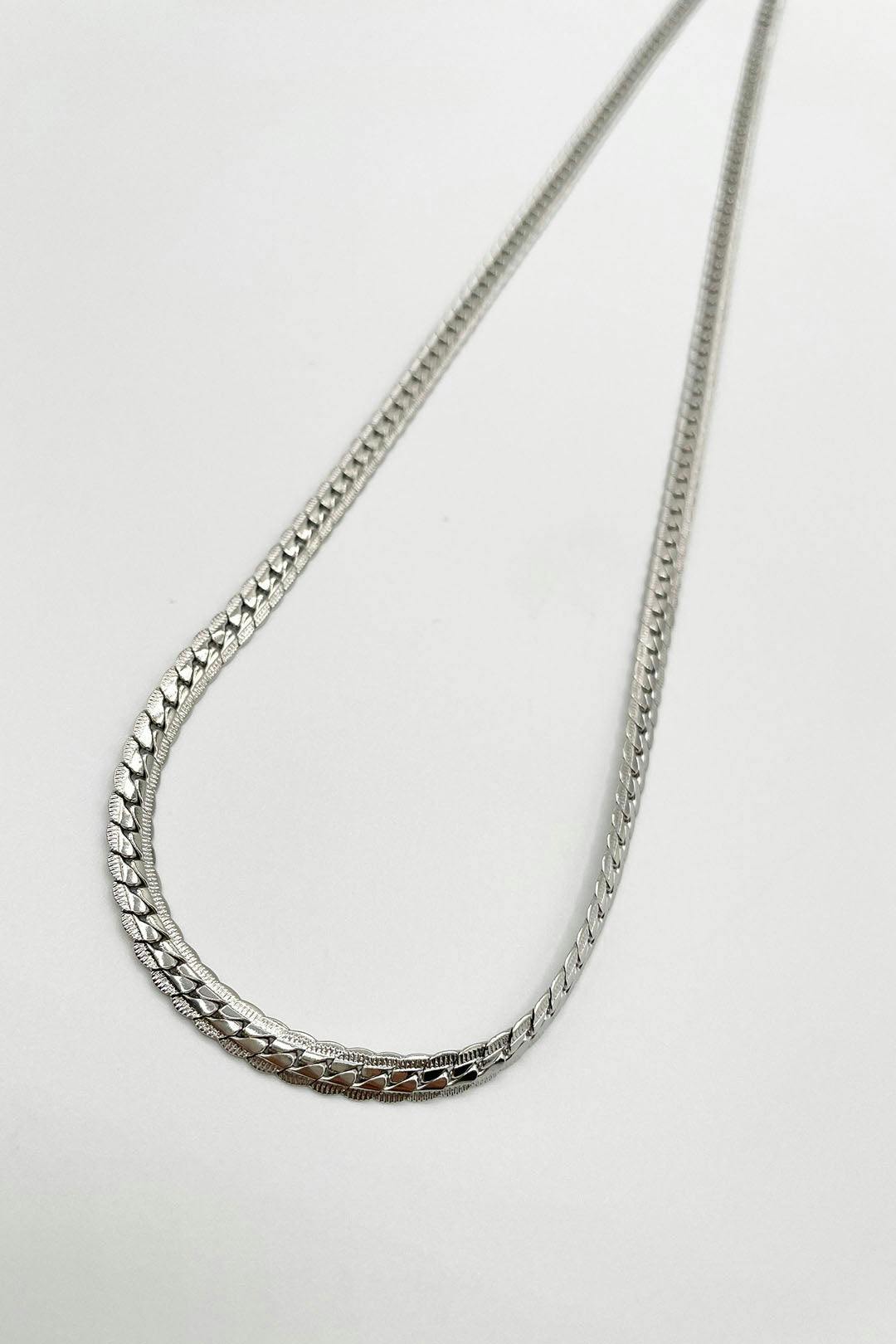 Svnx Unisex Silver Interlocked Chain Necklace In - Image 4
