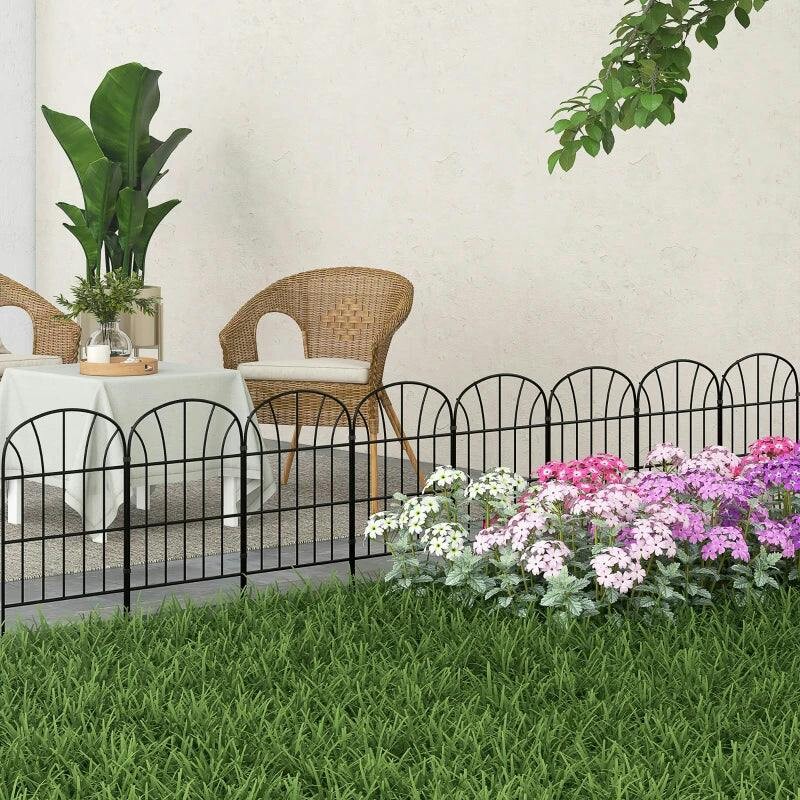 Outsunny Metal Garden Fence - Black - 2.6m - Image 6