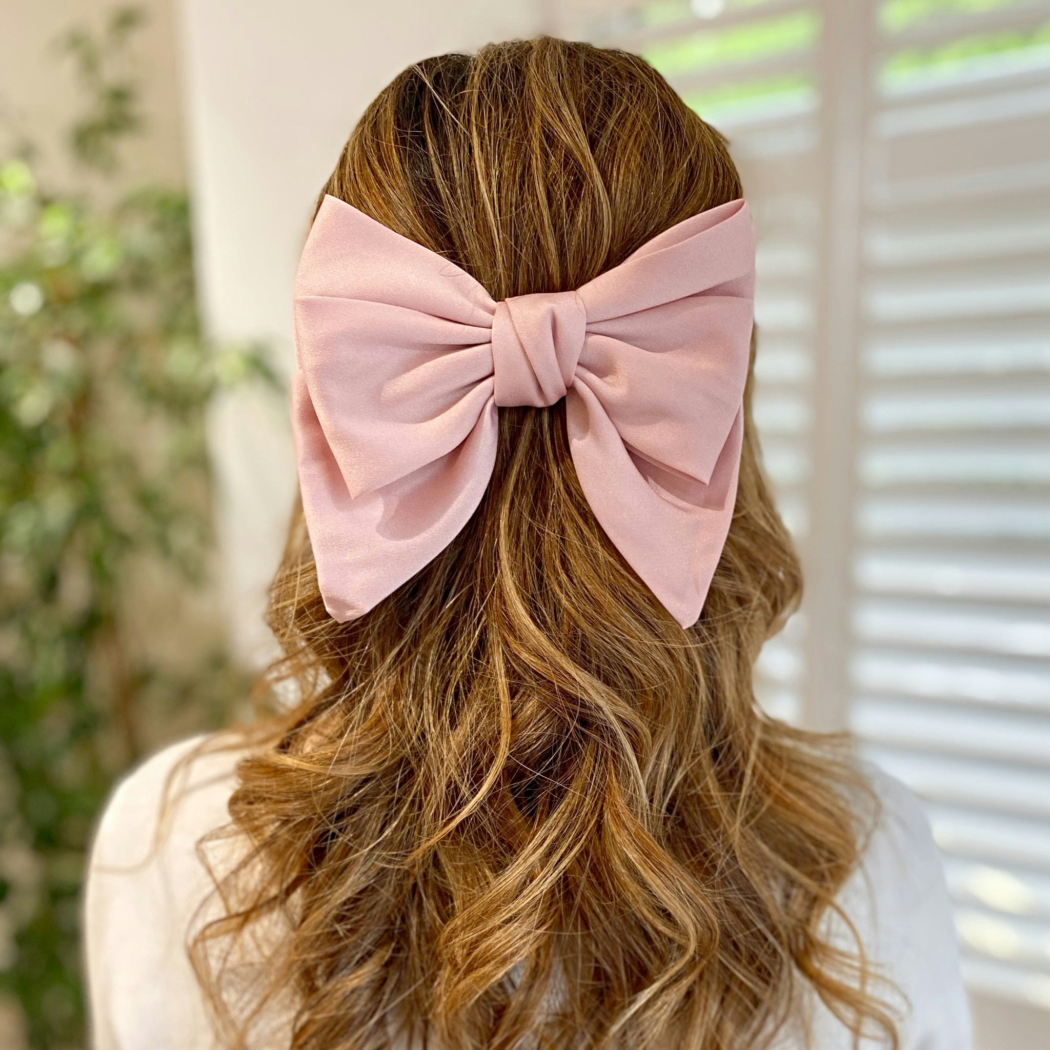 Queenmee Accessories Pink Satin Hair Bow Hair Clip