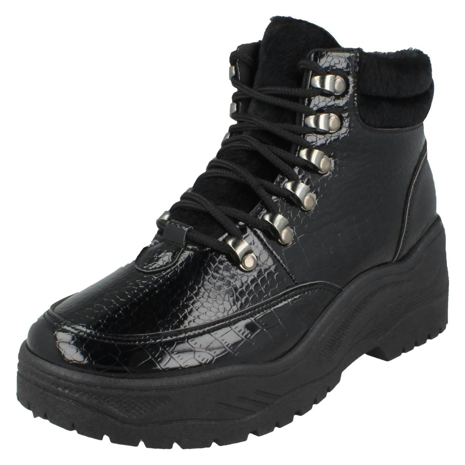 Spot On Women's Black Flat Chunky Sole Ankle Boots F4437 - Uk 4
