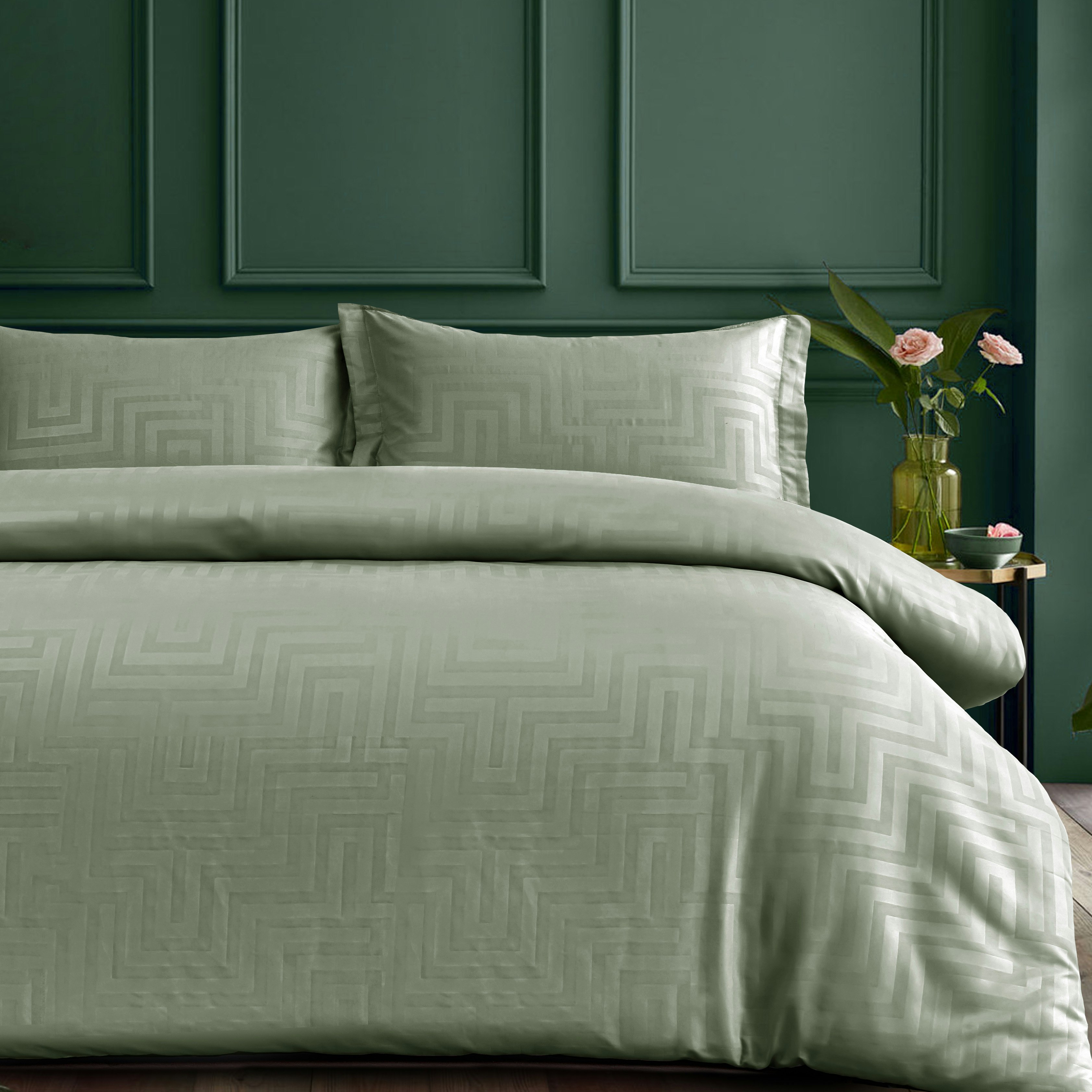 Rackhams Black Woven Luxury Bedding Set - Chic Duvet Cover & Sophisticated Pillowcase Set In Soft, Ideal For Modern Bedroom Decor - Sage - King