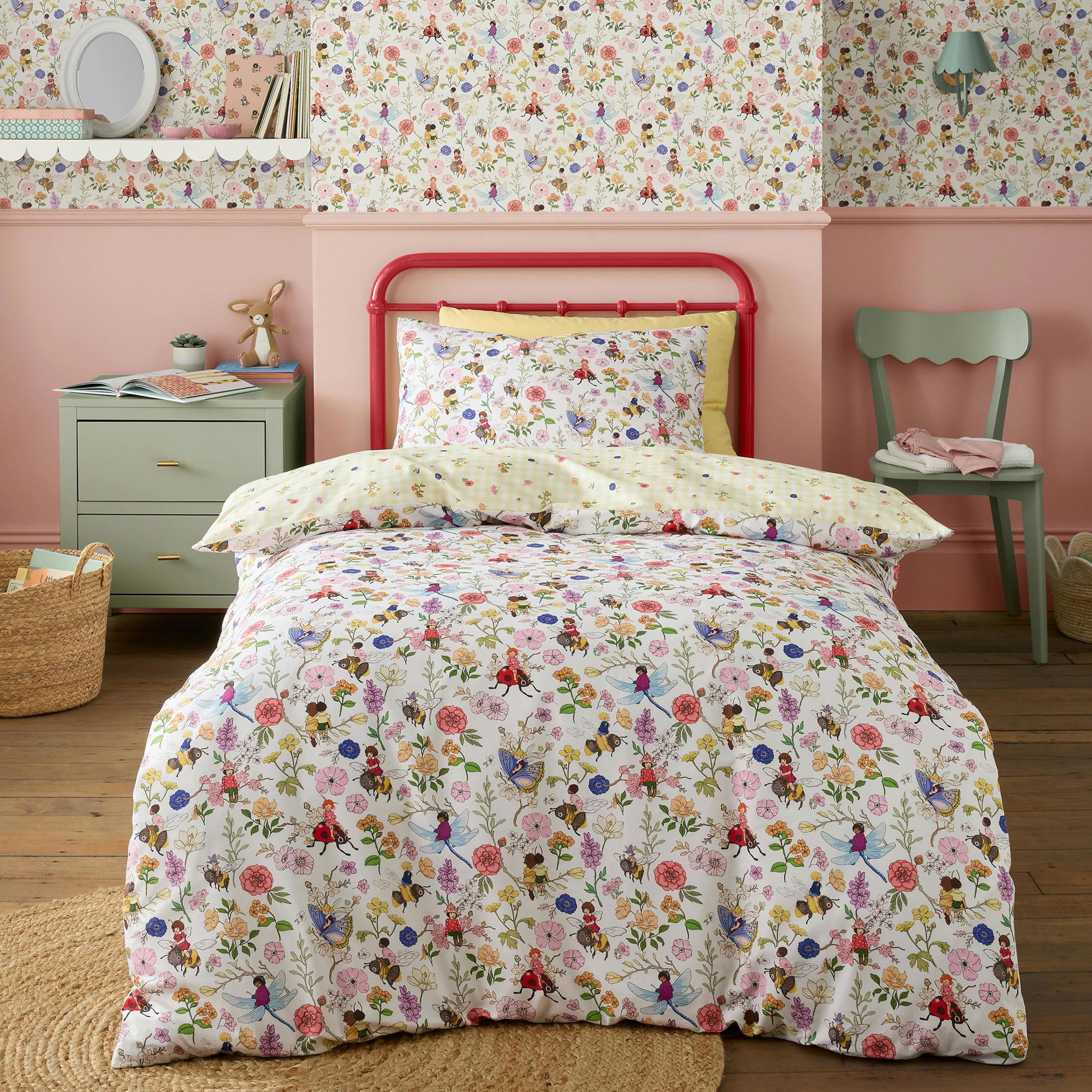 Belle & Boo White Garden Friends Reversible Cotton Duvet Cover Set - Double