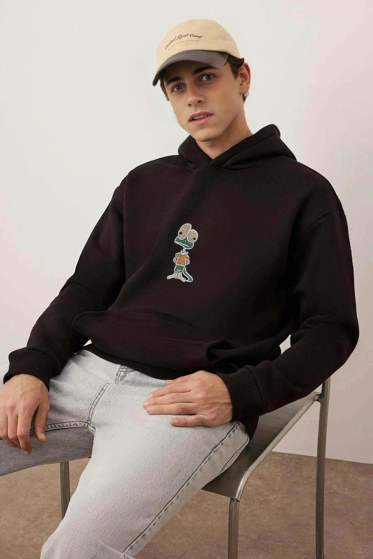 Wovcor Men's Black Oversize Embroidered Thick Fleece Sweatshirt - Xs