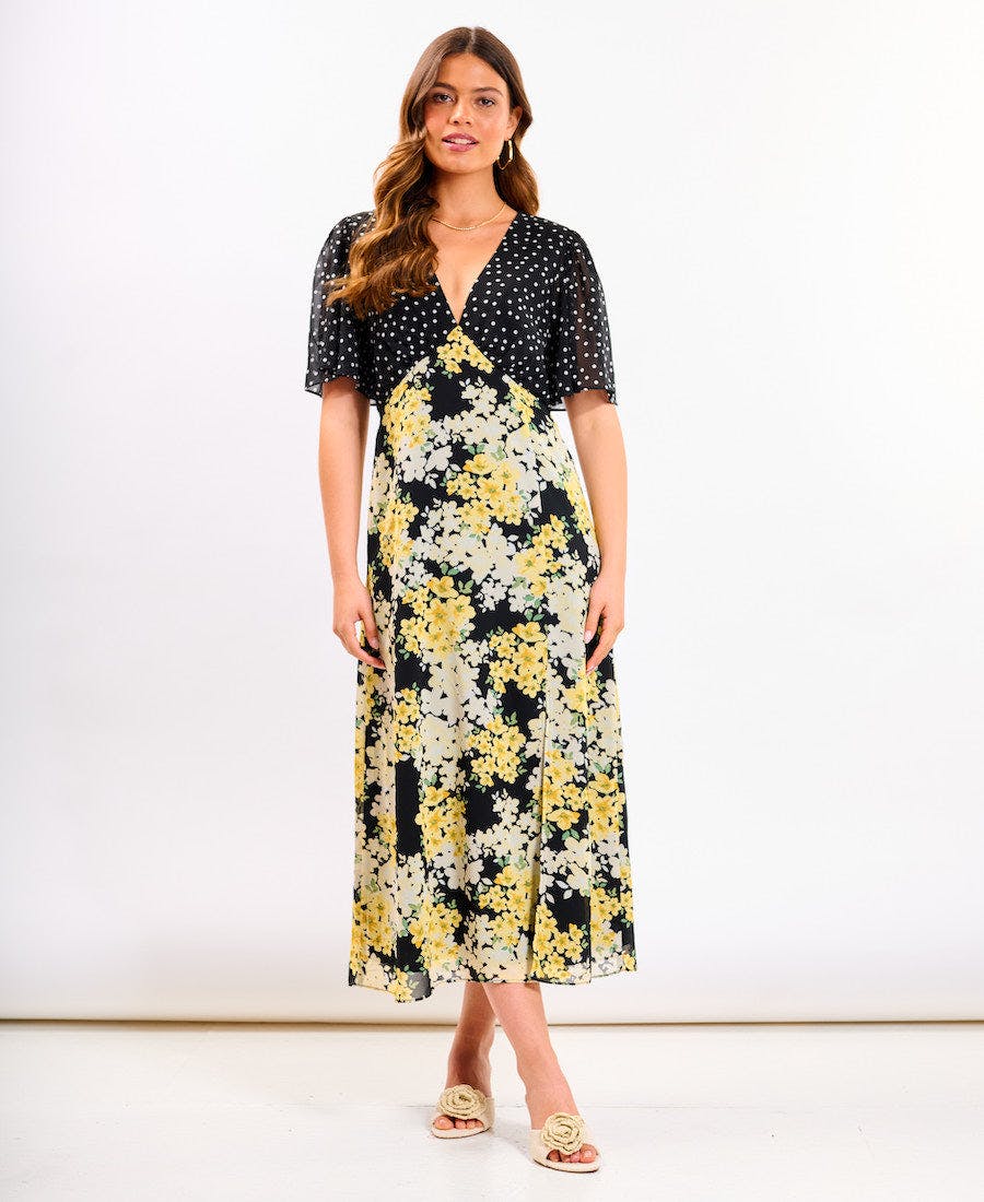 Needs No Label Yellow Floral Flutter Sleeve Plunge Midi Dress - 8