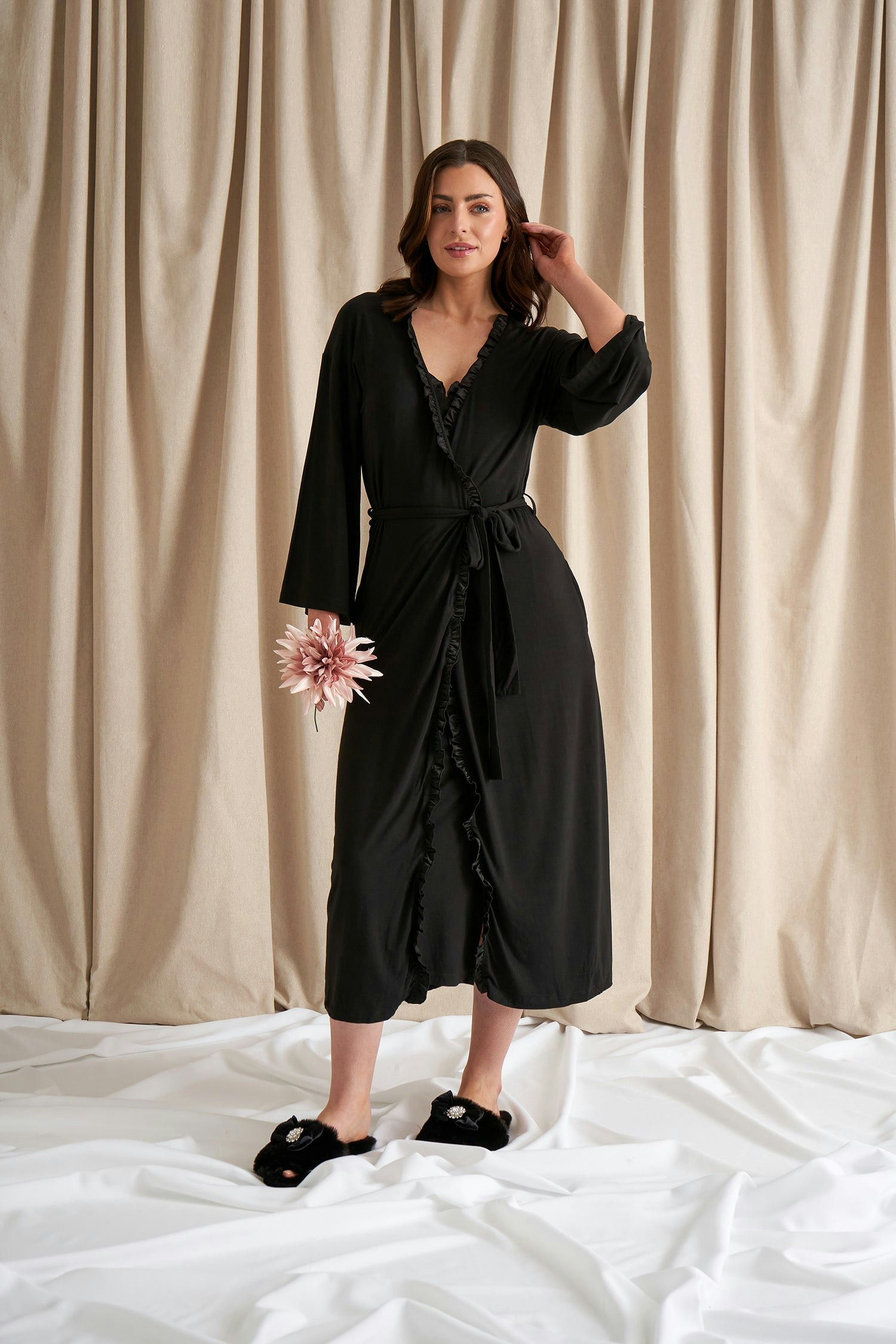 Pretty You London Women's Black Bamboo Frill Kimono Robe Dressing Gown In - S/M
