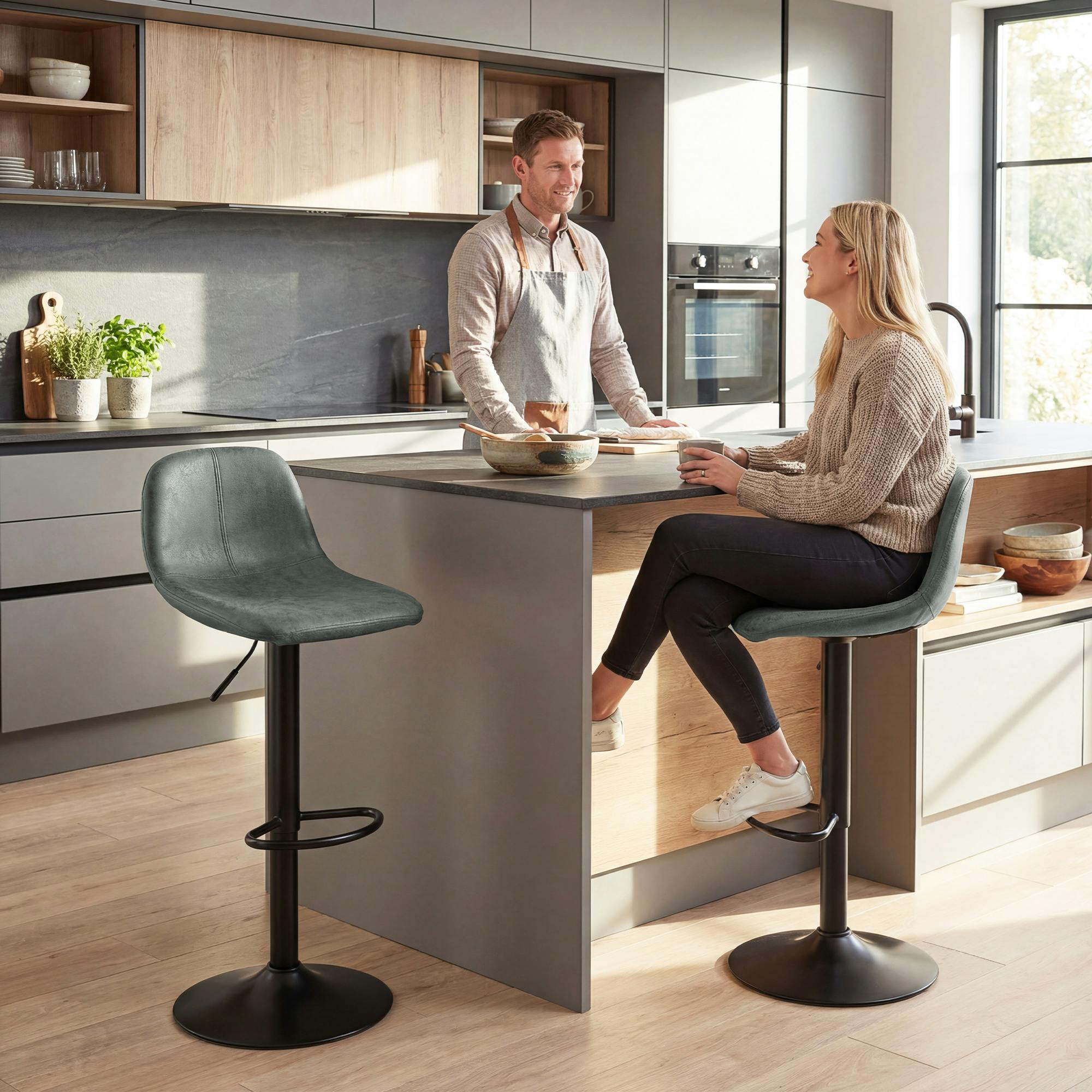 Homcom Green Bar Stools Set Of 2, Modern Swivel Barstools For Dining Room