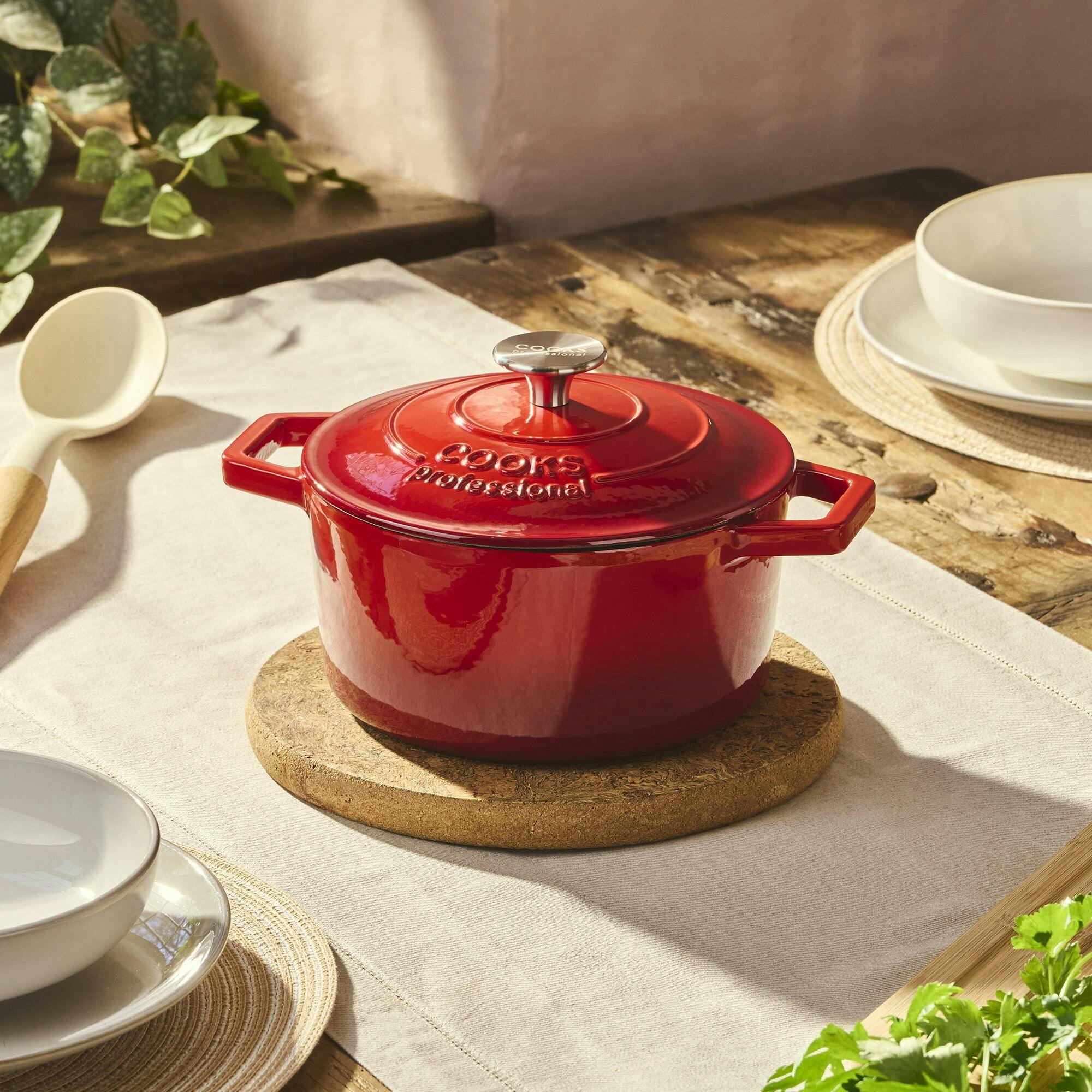 Cooks Professional (Red) 20Cm Cast Iron Casserole - Image 3