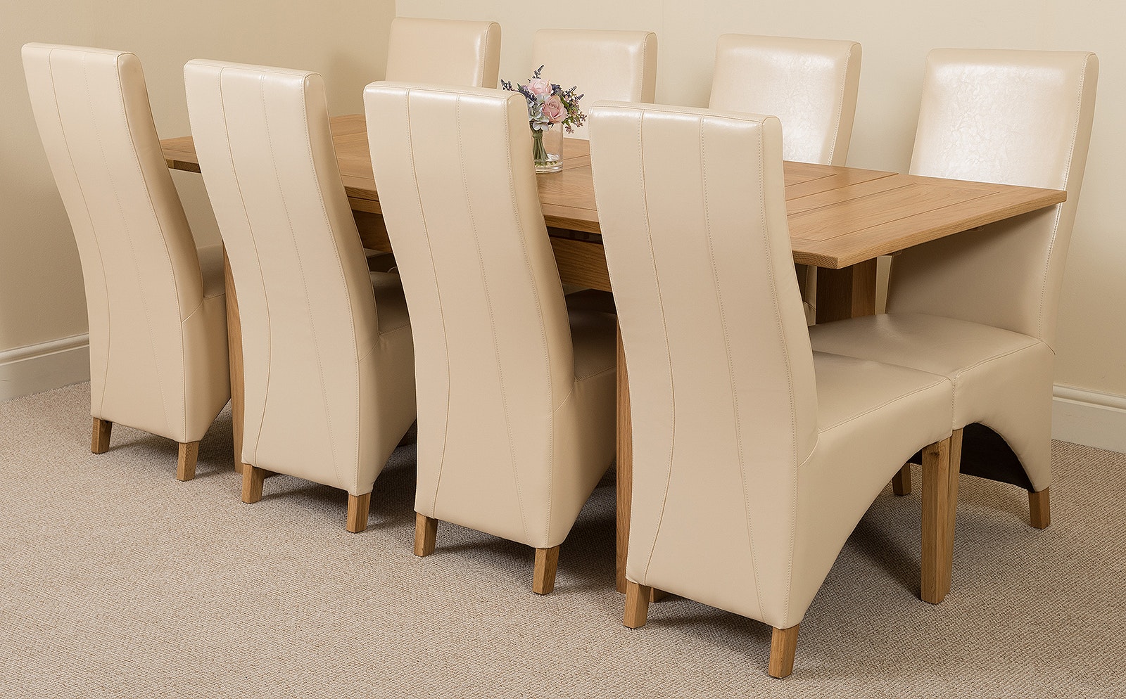 That's Furniture Ivory Richmond Medium Oak Extendable Dining Table With Lola Leather Chairs - 8 Chairs